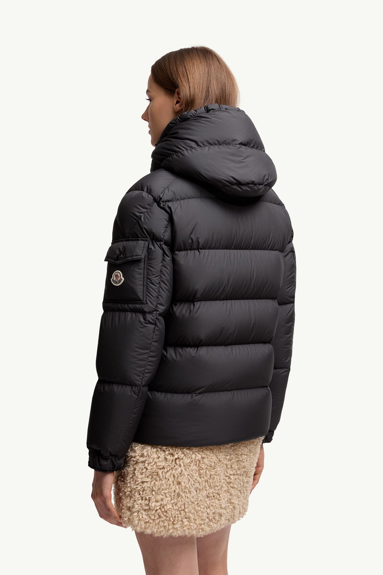 Moncler Maya kurze Daunenjacke mit Kapuze Damen Schwarz Moncler 4