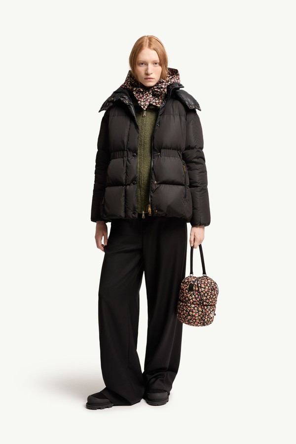 Agneux Hooded Short Down Jacket Women Black Moncler 0