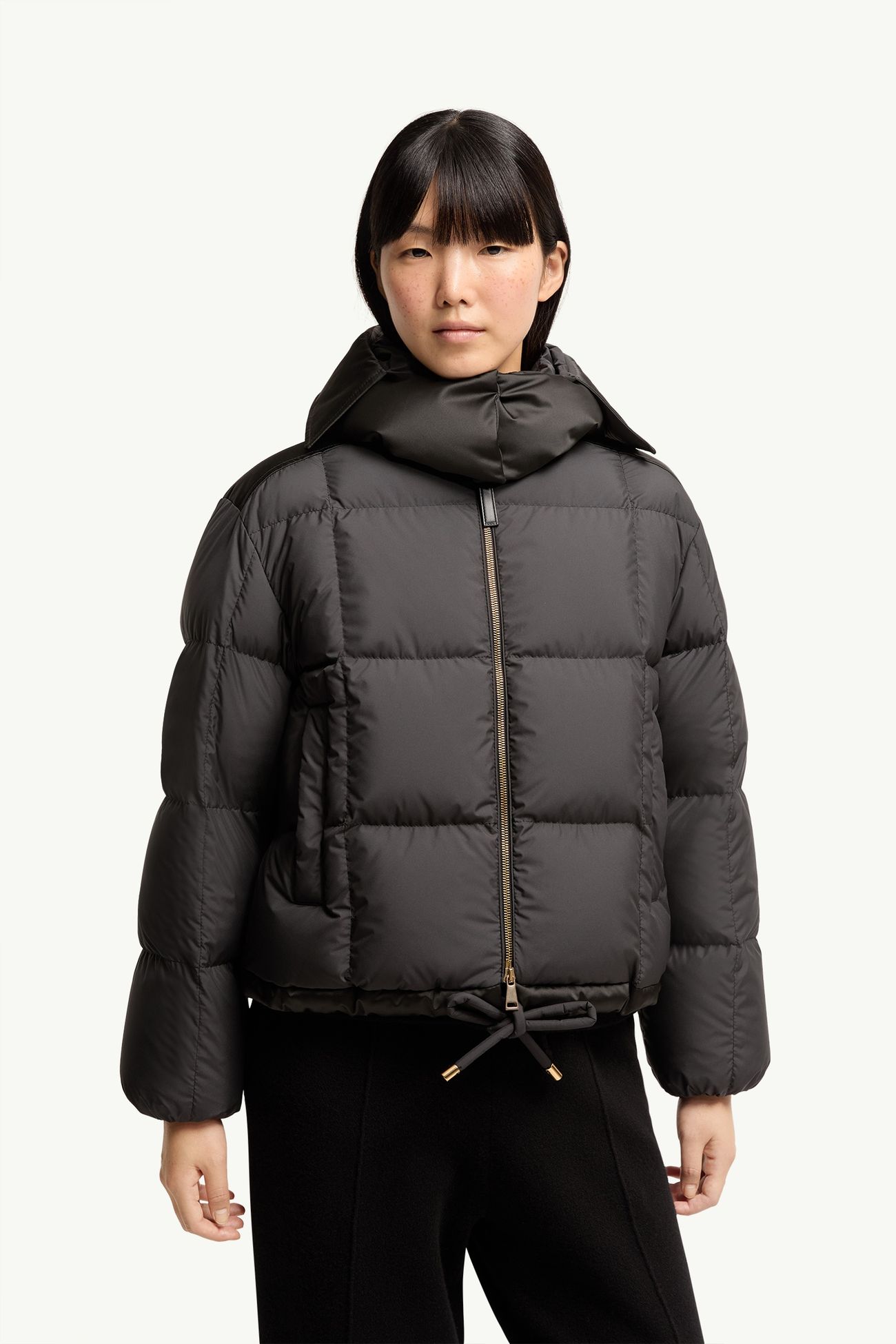 Legerete Square-Quilted Hooded Short Down Jacket Women Black Moncler 3