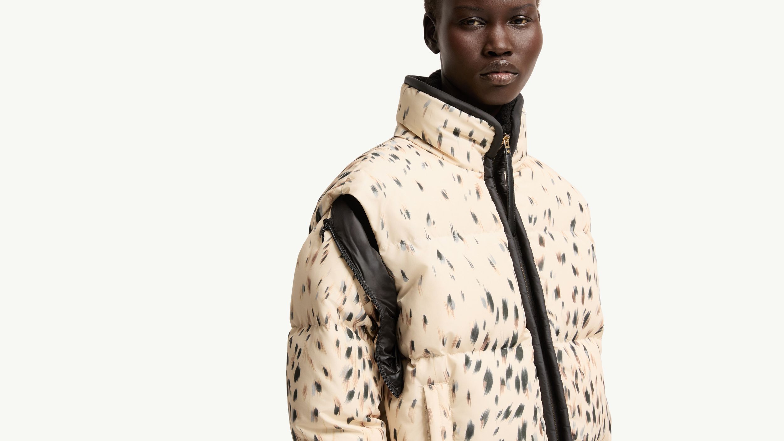 Slide 3 - Detachable Sleeves