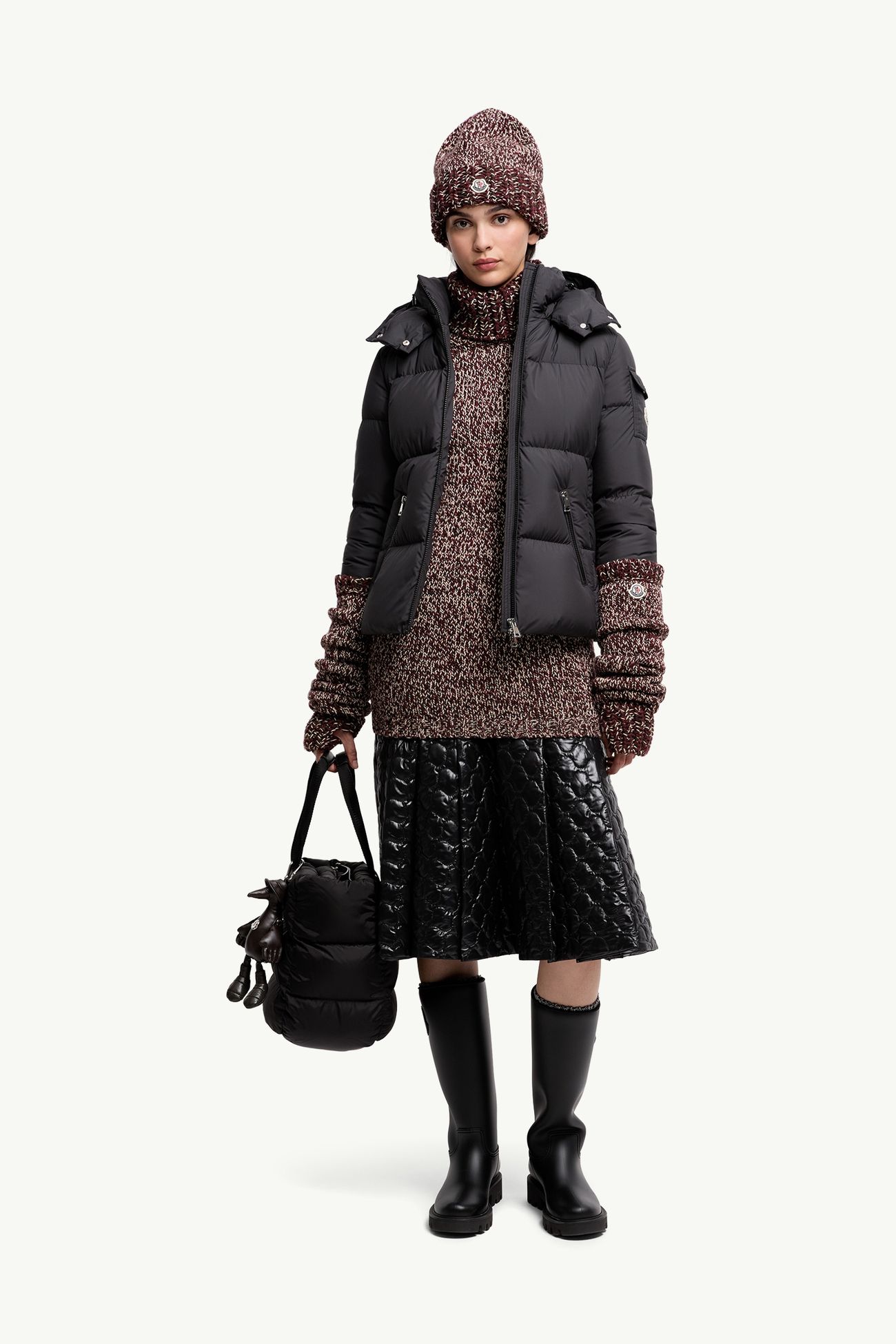 Plumífero corto con capucha Fourmines Mujer Negro Moncler 0
