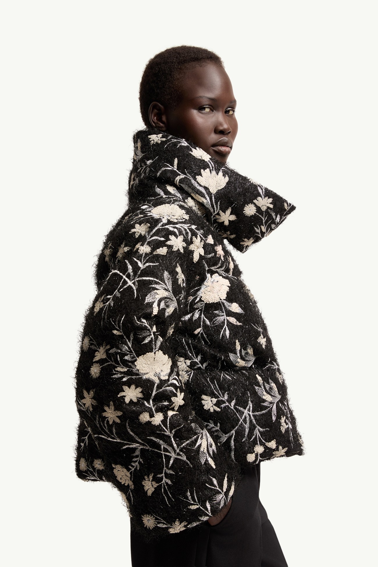 Piumino corto Perroquet con paillettes floreali Donna Nero Moncler 5