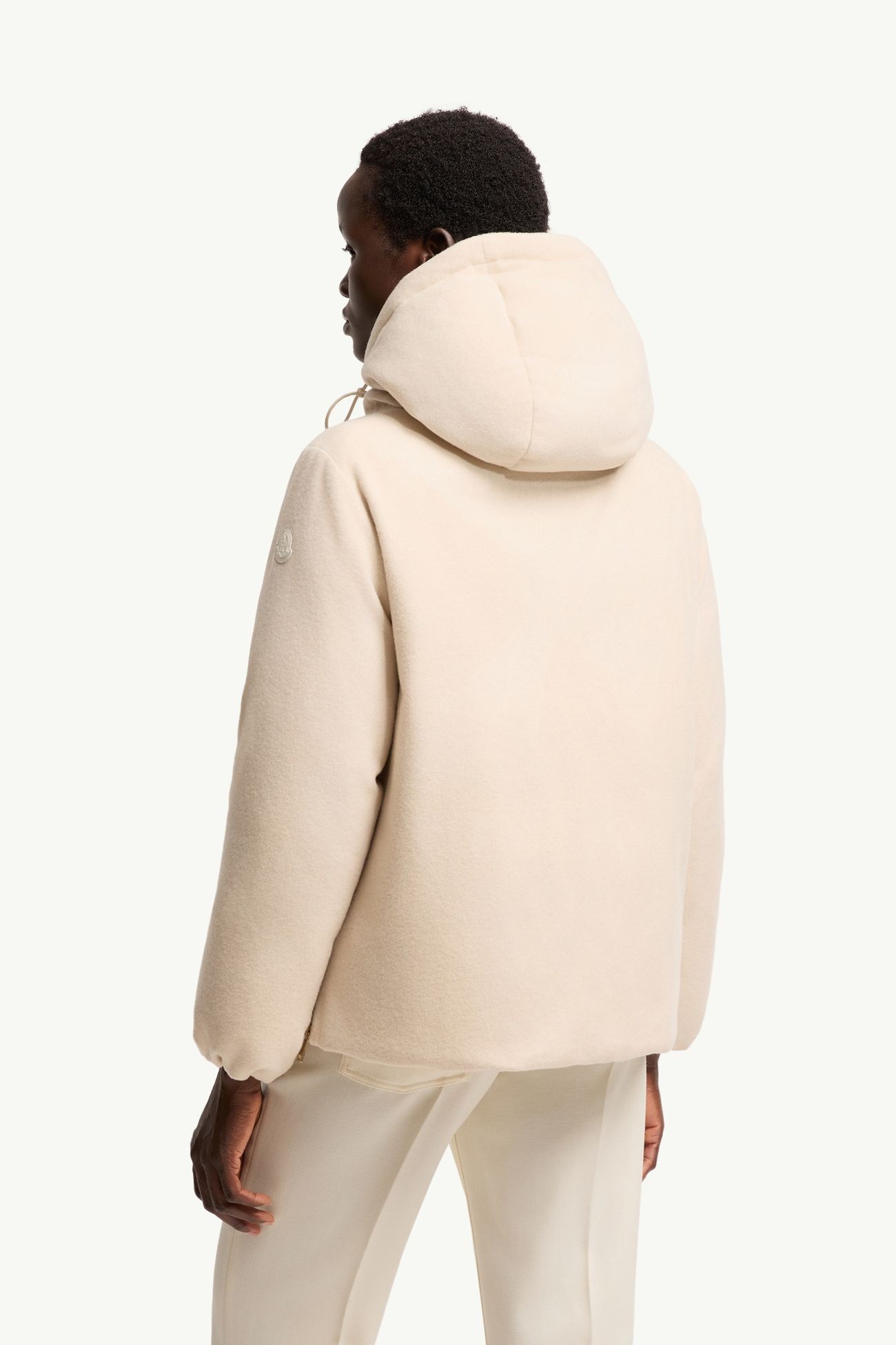 Doudoune courte à capuche en laine et cachemire Bonnaire Femmes Beige Clair Moncler 4