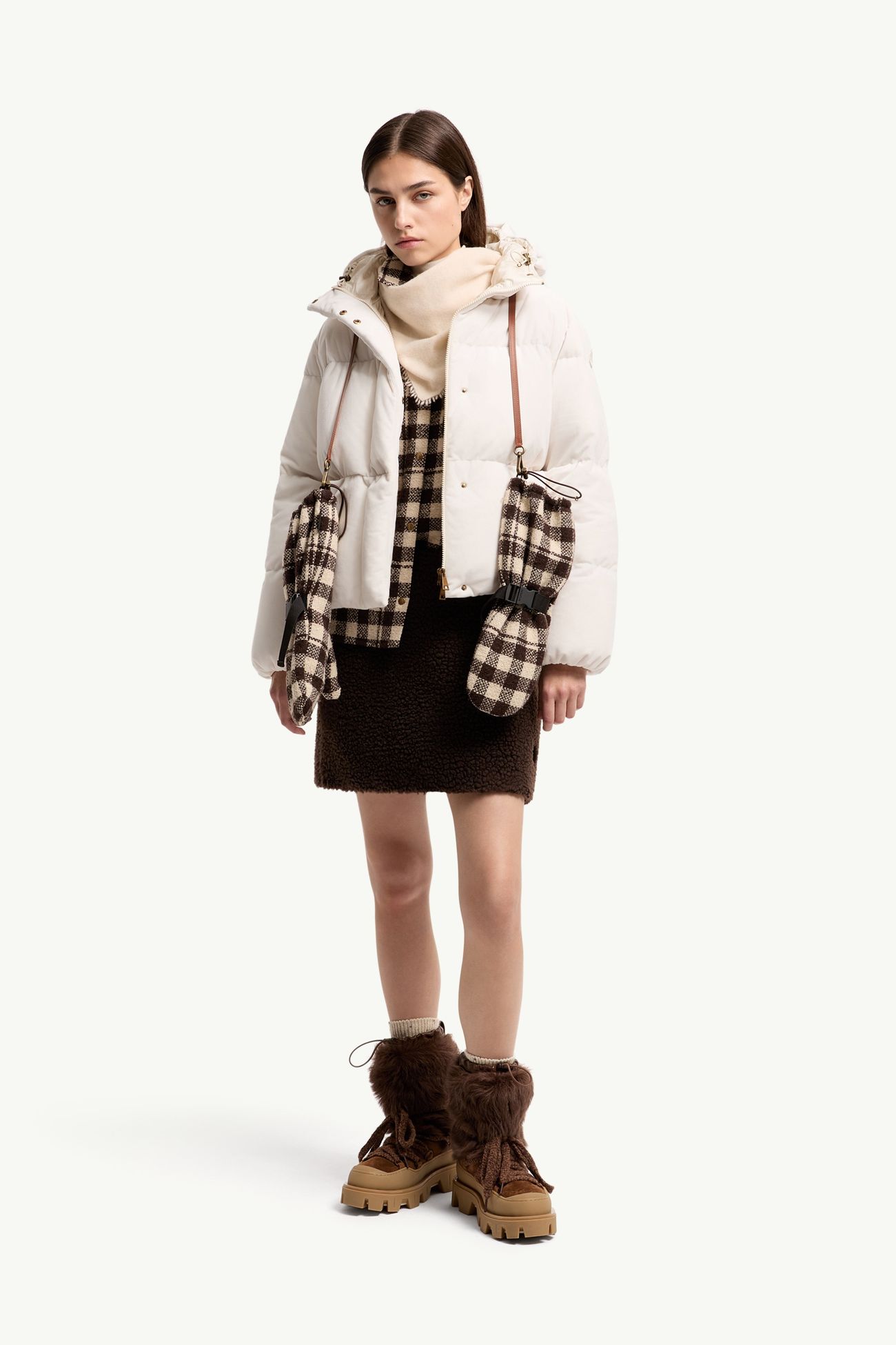 Enigme女士连帽雪尼尔短款羽绒夹克外套 女士 白色 Moncler 0
