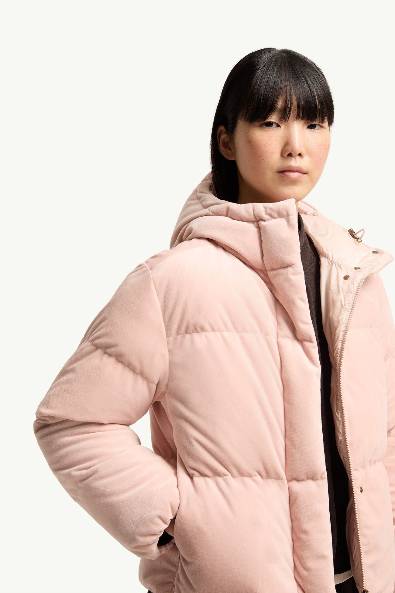 Piumino corto Enigme in ciniglia con cappuccio Donna Rosa Moncler 5