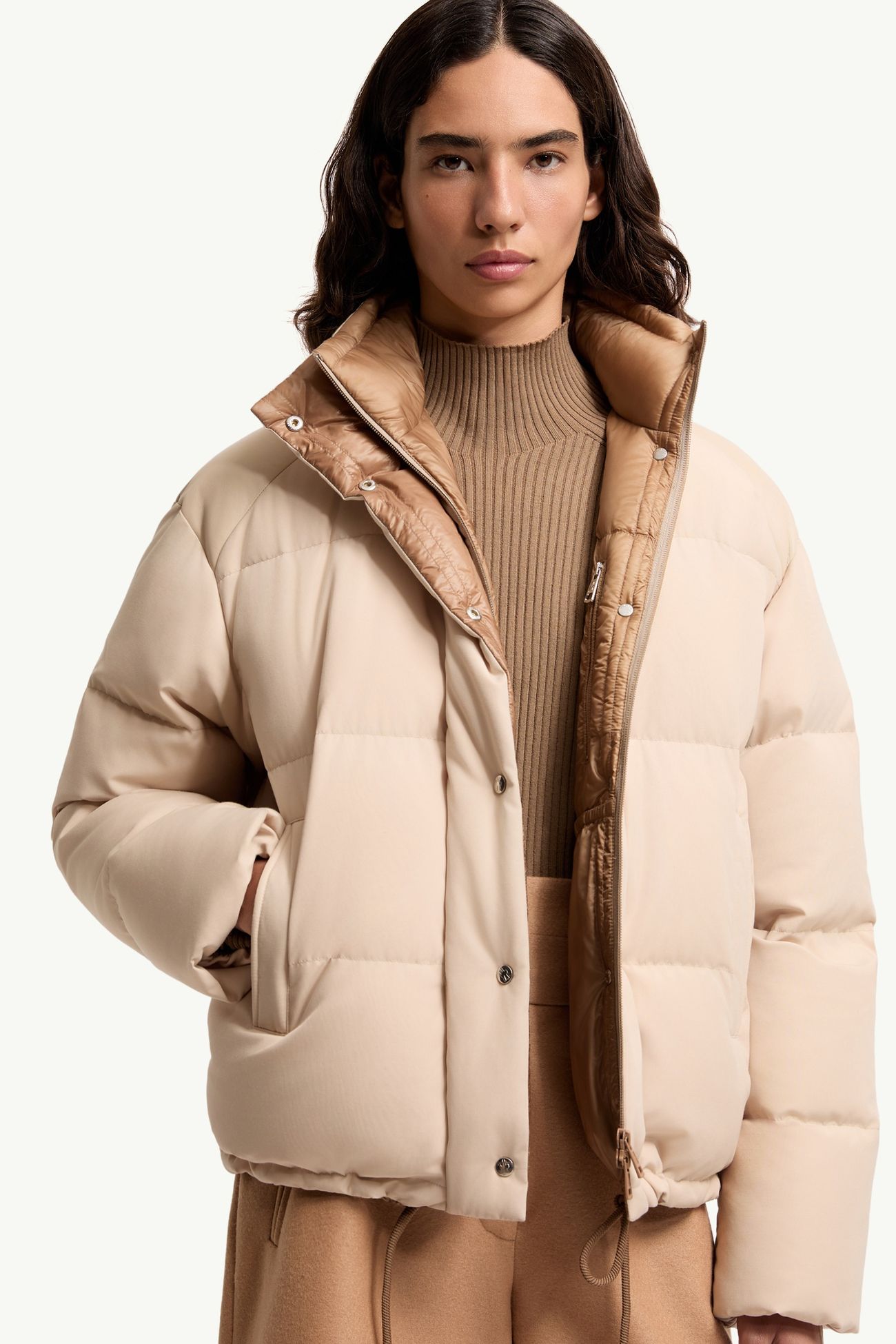 Verone女士皮革饰边短款羽绒夹克外套 女士 浅米色 Moncler 7