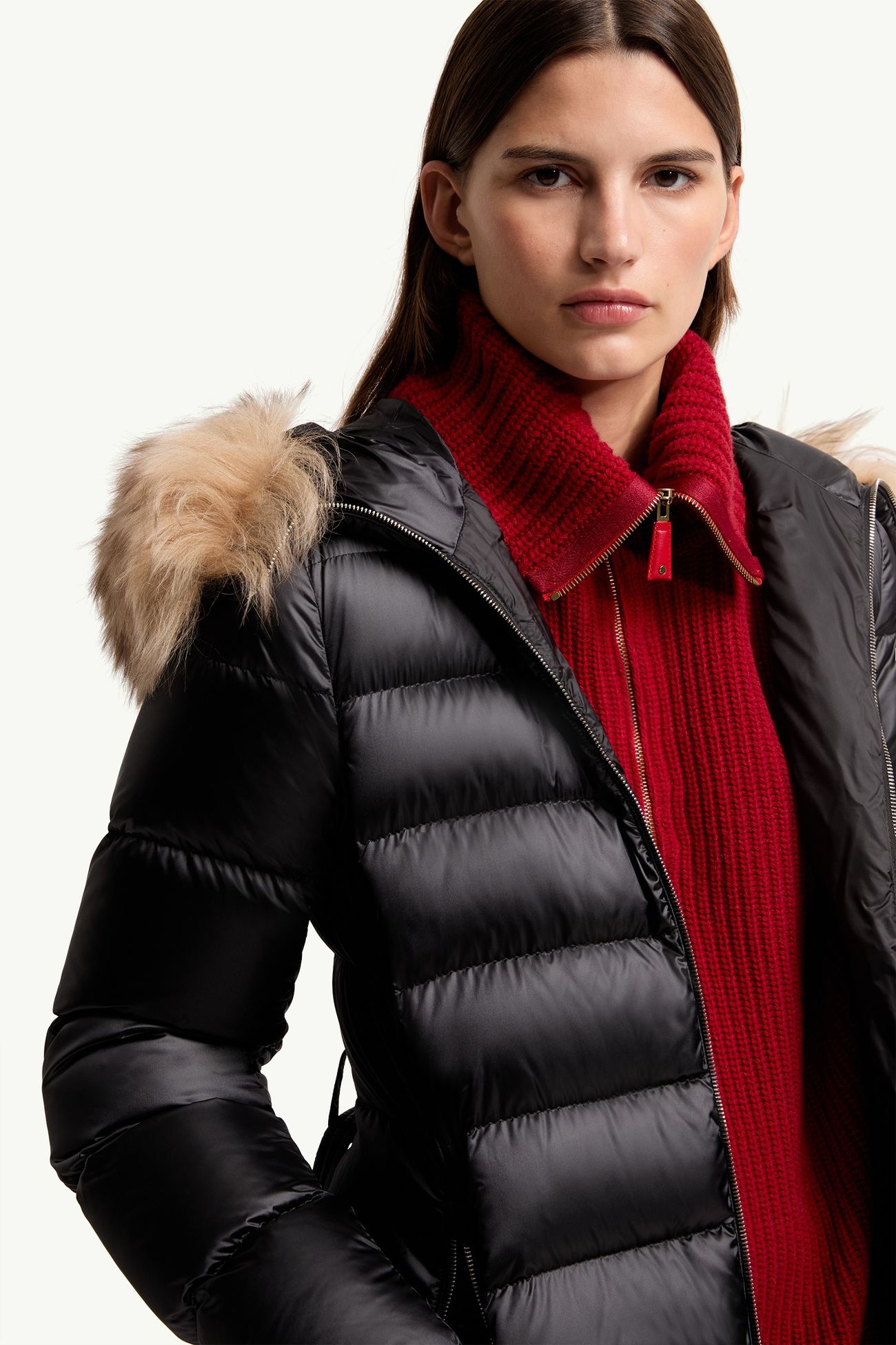 Leersies羔羊毛飾邊連帽長身羽絨大衣 女士 黑色 Moncler 5
