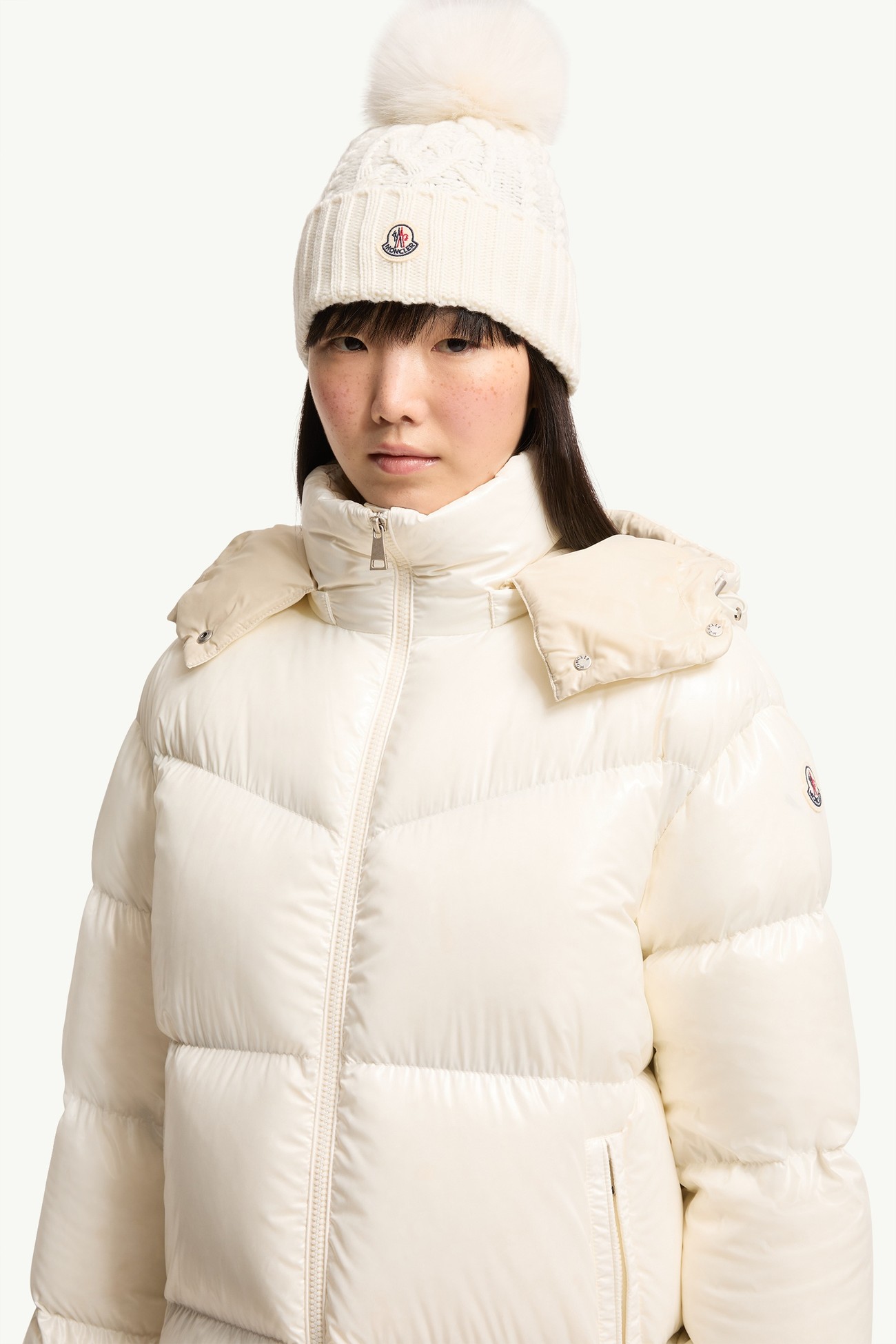 Berretto in misto lana e cashmere con pon pon Donna Bianco Ottico Moncler 1