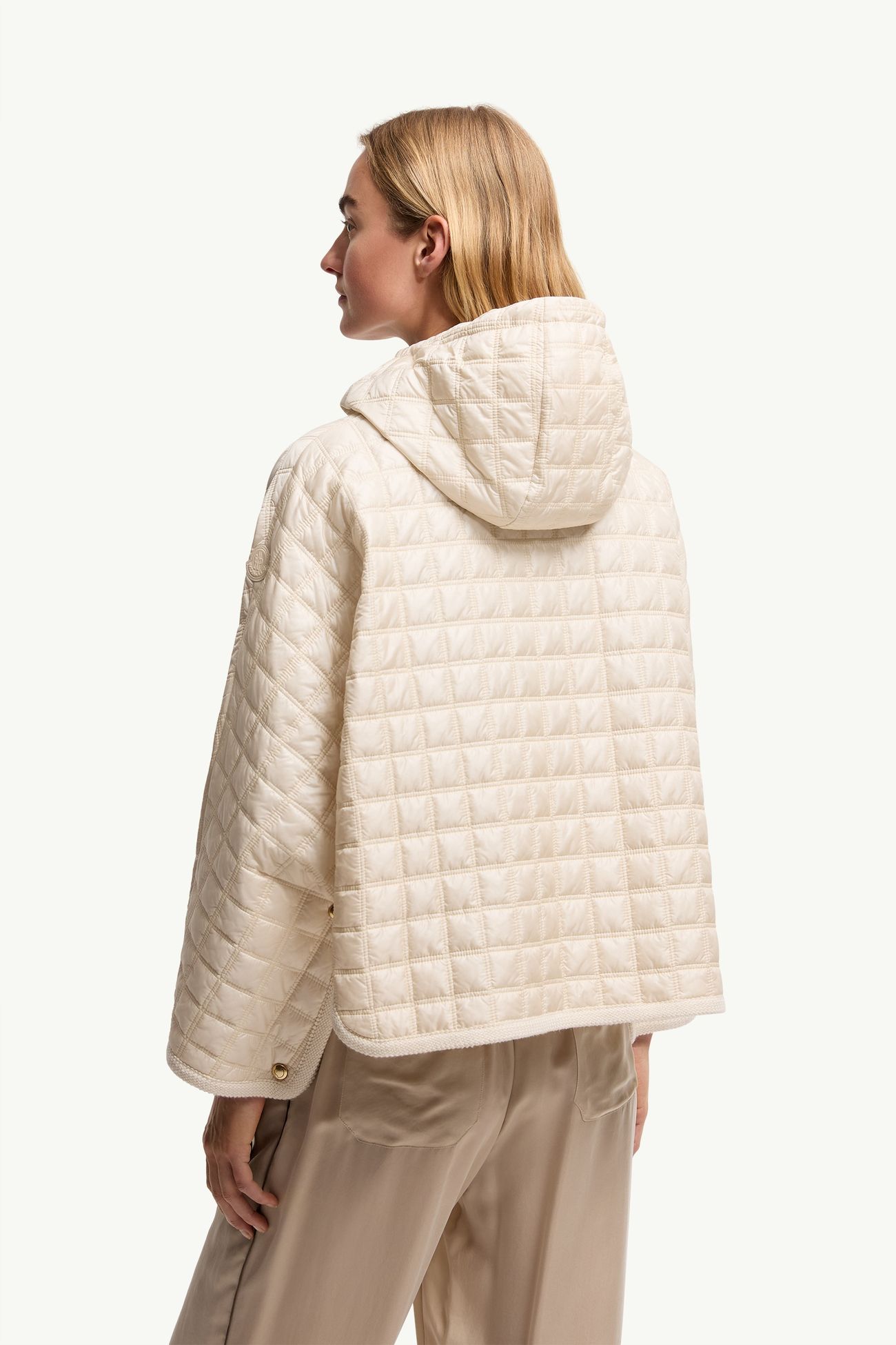 女士连帽方形绗缝加衬斗篷 女士 象牙白 Moncler 4