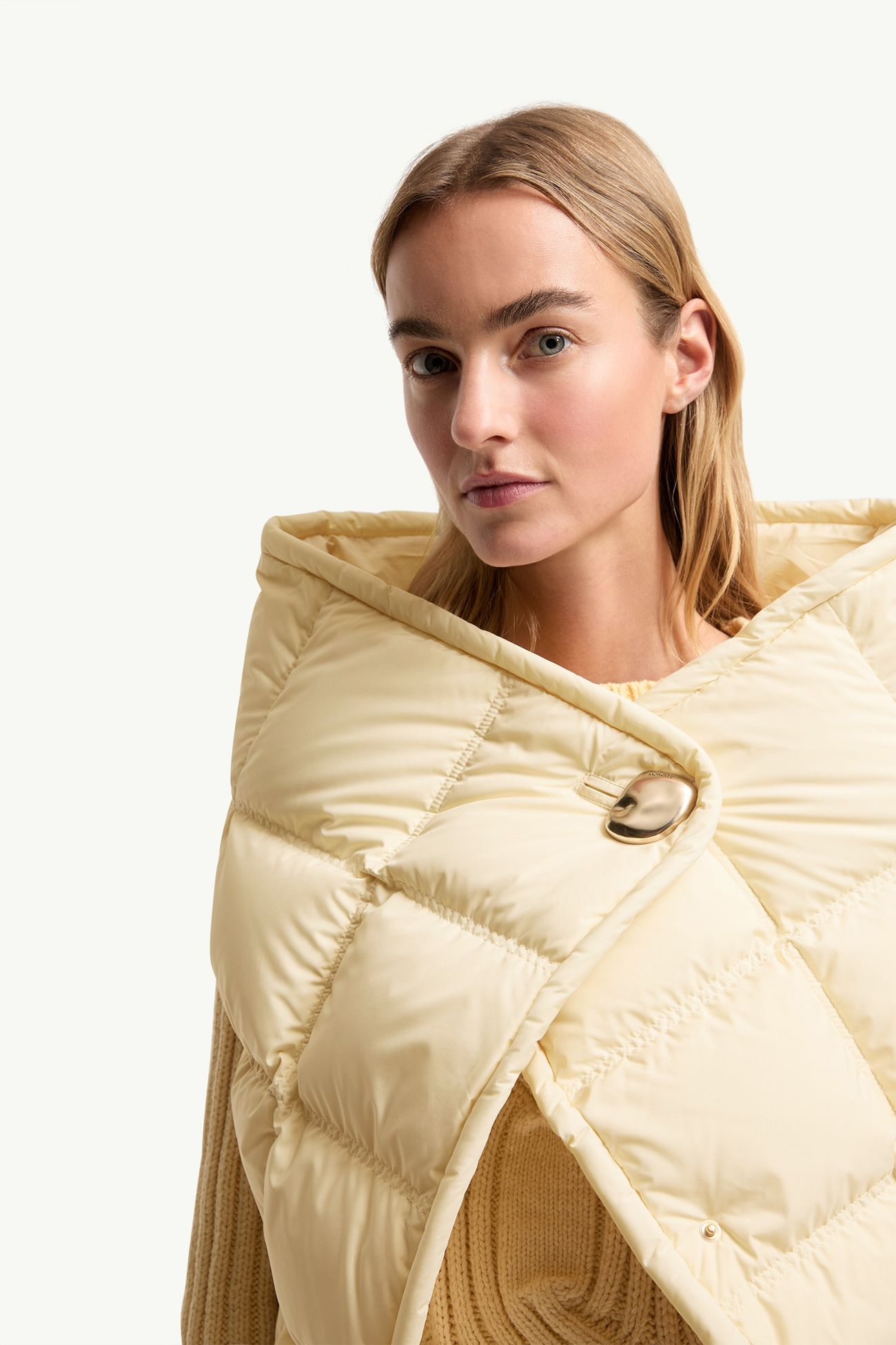 Cape asymétrique en duvet Femmes Ocre Jaune Moncler 5