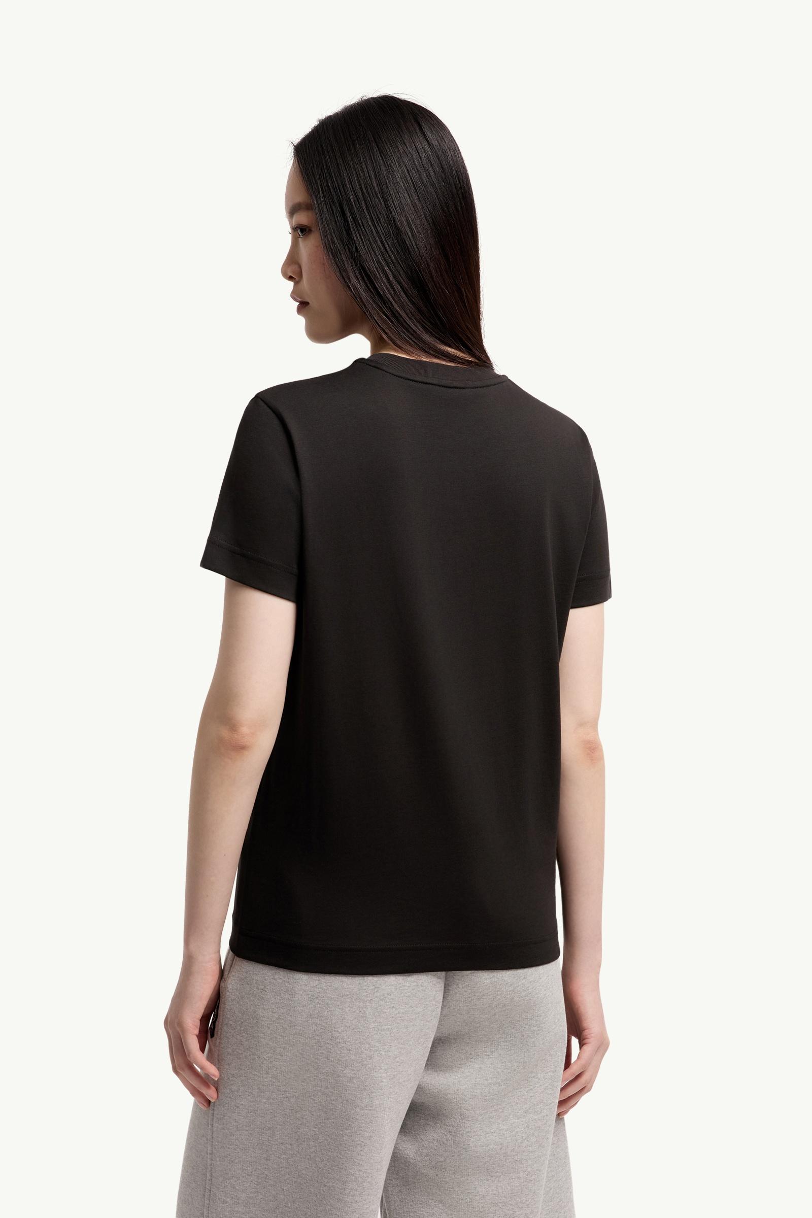 ブラック Tシャツ : トップ＆Tシャツ 向けの レディース | モンクレール