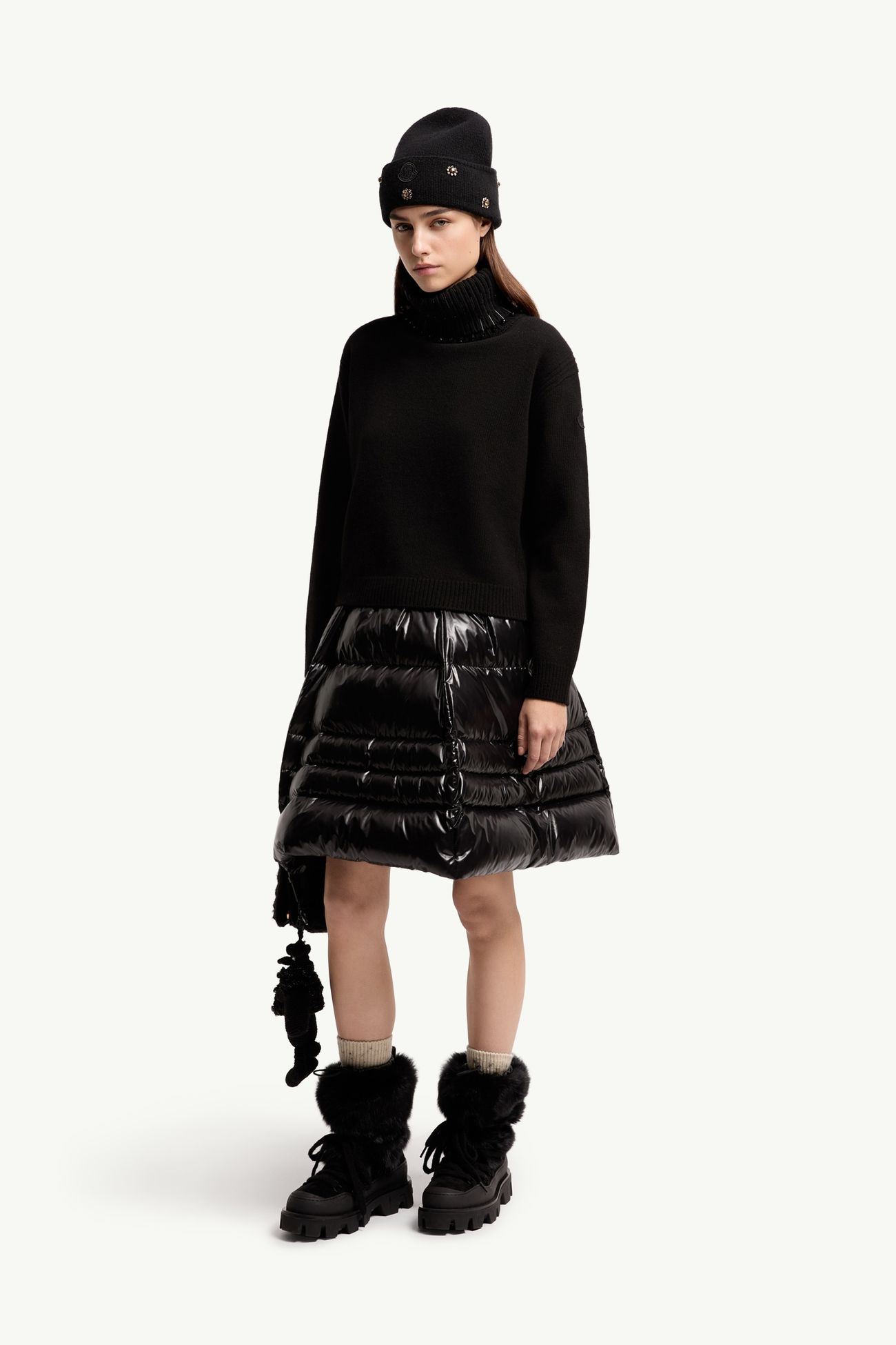Pull à col roulé en laine et cachemire avec cristaux brodés Femmes Noir Moncler 0