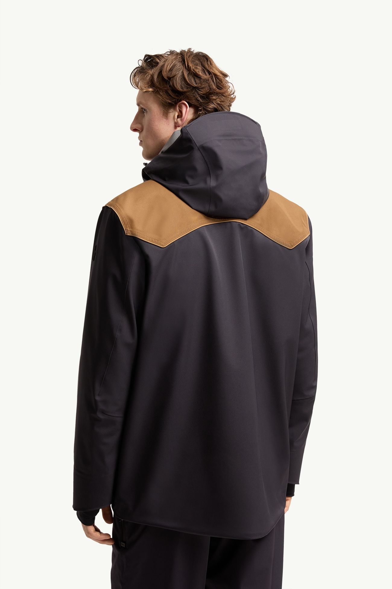 Giacca da sci con cappuccio Vernon in GORE‐TEX® laminato Uomo Blu Scuro Moncler 4