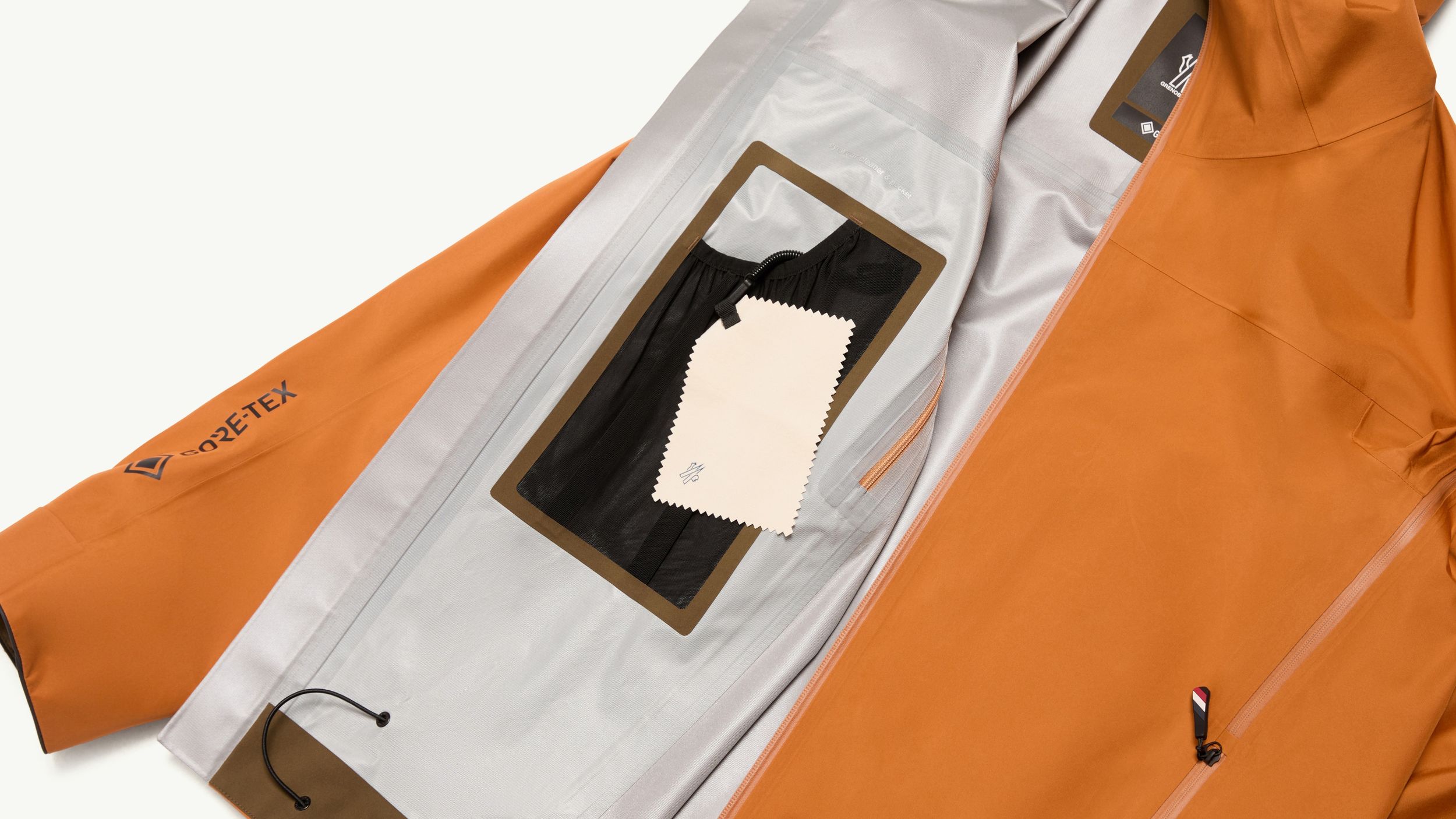 Slide 1 - Inner Pocket with Lens Cloth
