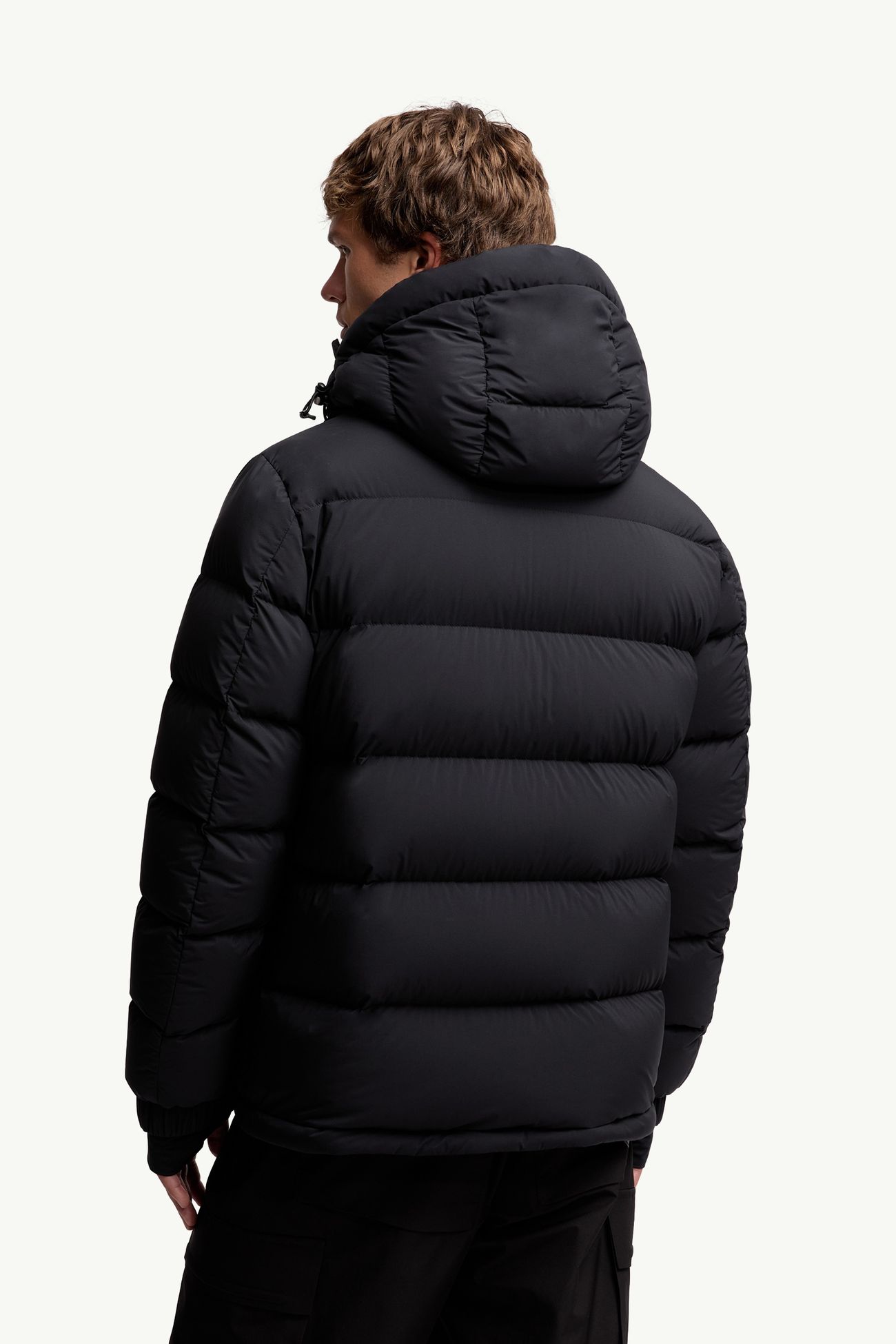 Isorno連帽滑雪羽絨外套 男士 黑色 Moncler 4