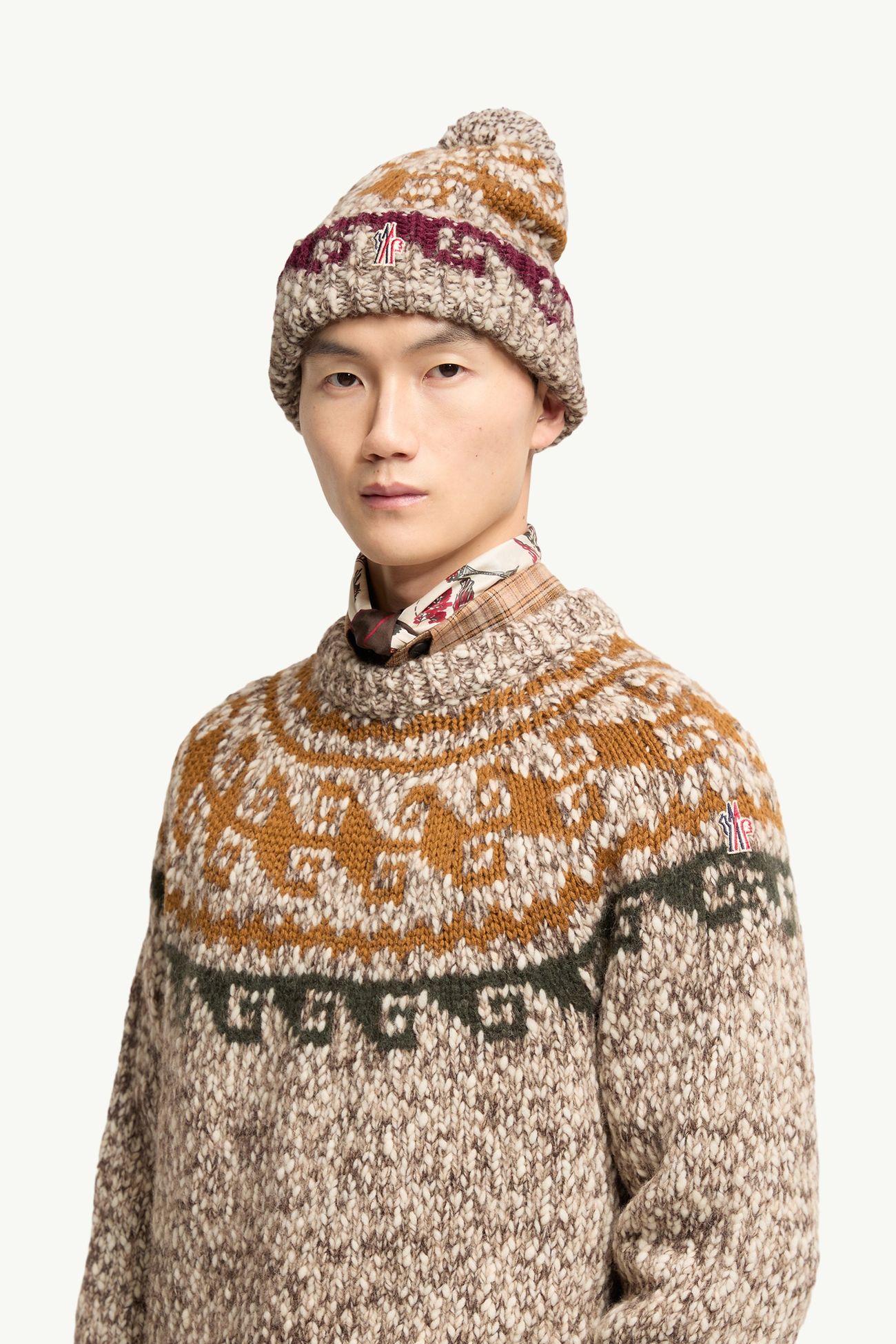 Gorro de mezcla de lana y alpaca con pompón Hombre Moncler 1