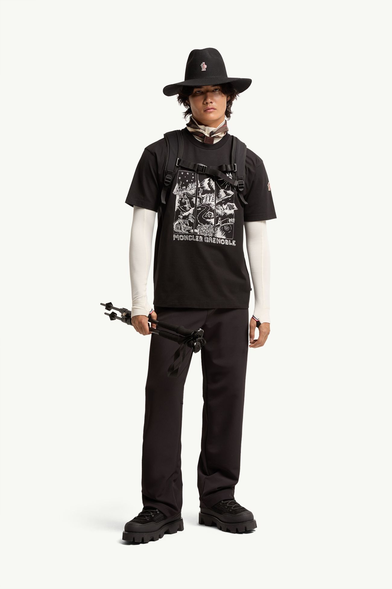 Mountain Landscape Print Cotton T-Shirt Men Black Moncler 0