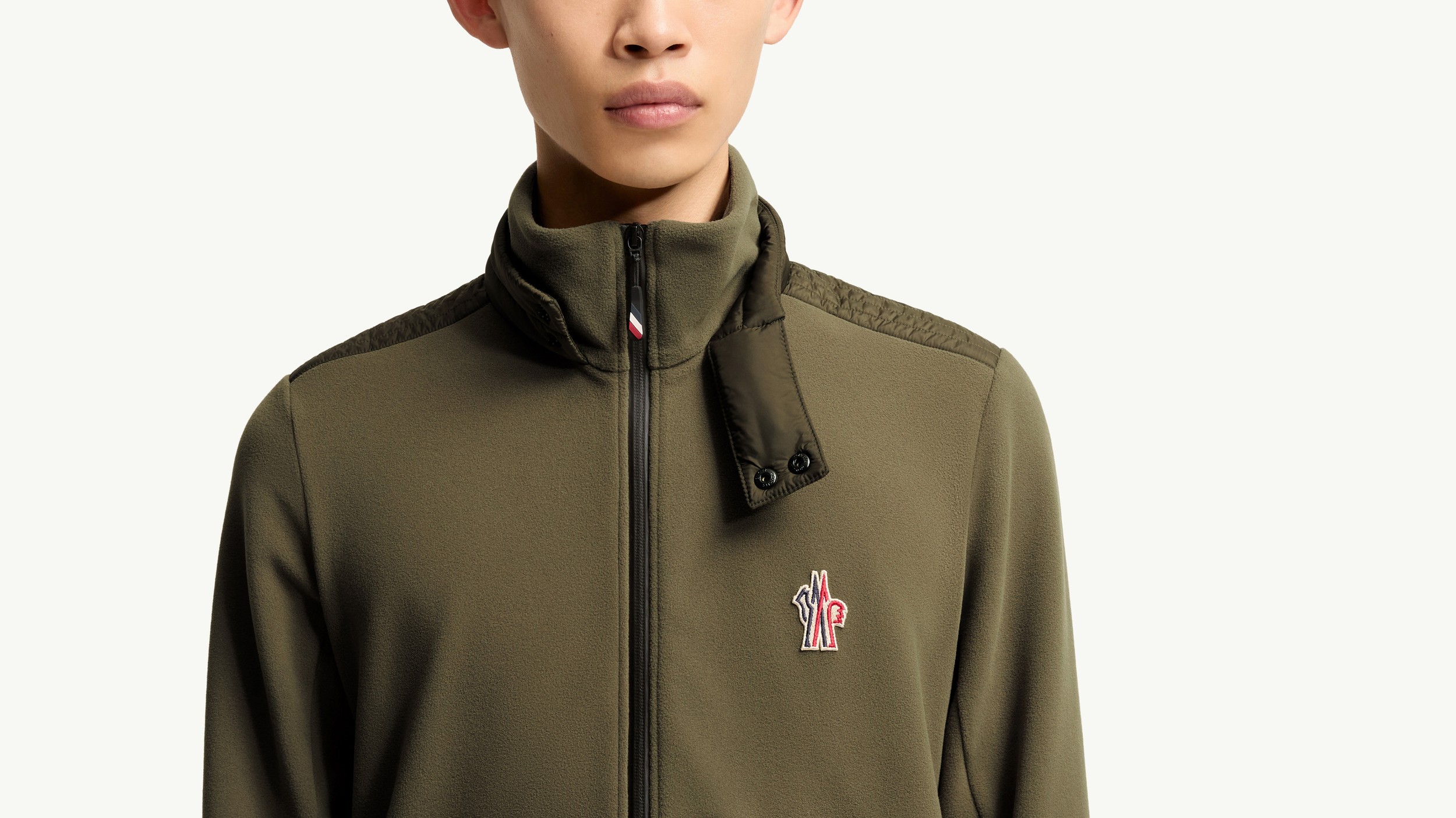 Slide 2 - Weather-Ready Zipper Closure