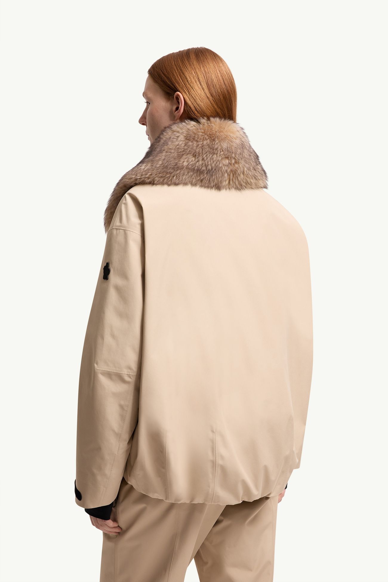 Veste de ski isolante Caurel en GORE-TEX® à bordures en shearling Femmes Beige Moncler 4