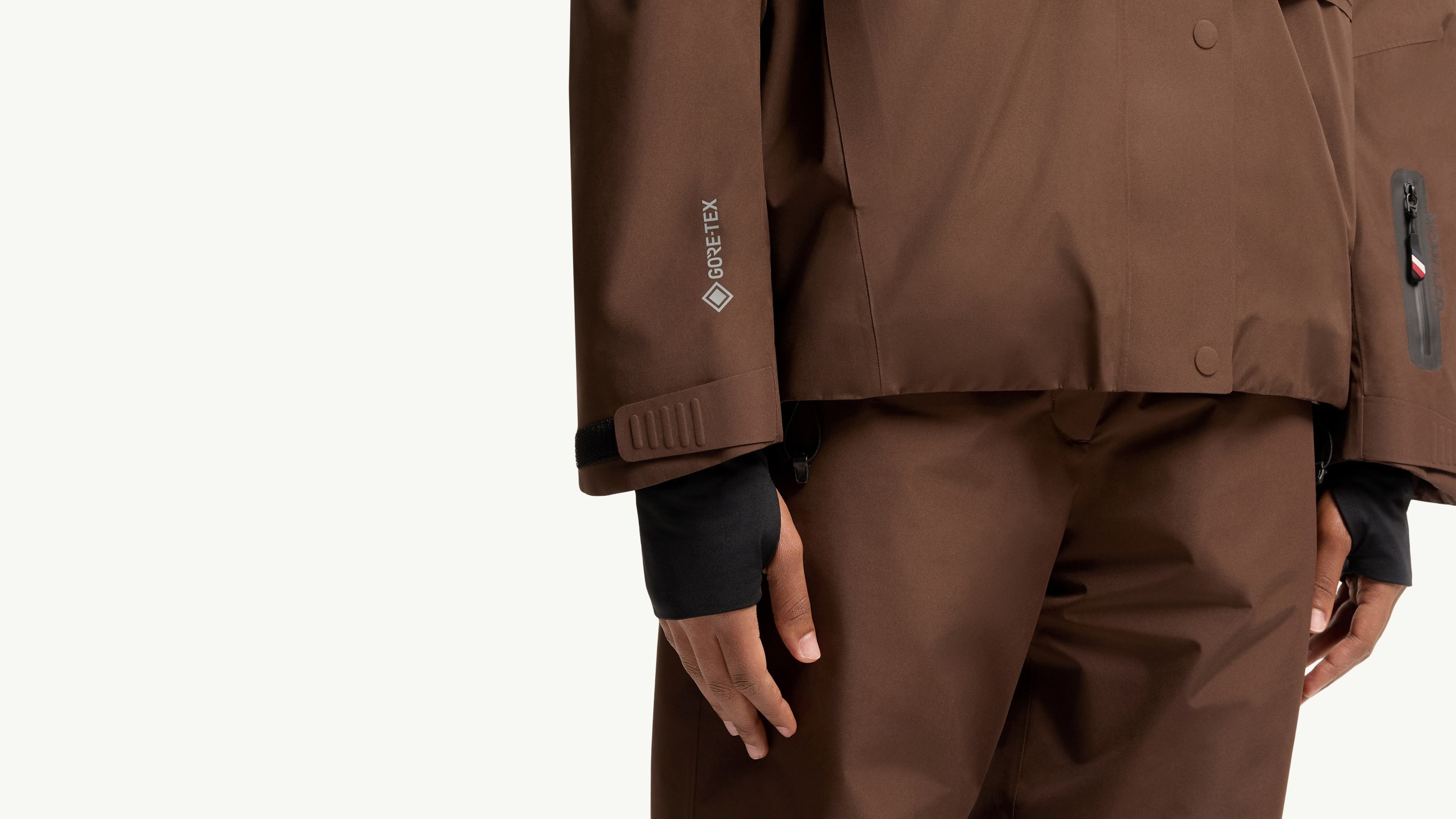 Slide 1 - GORE-TEX®技术