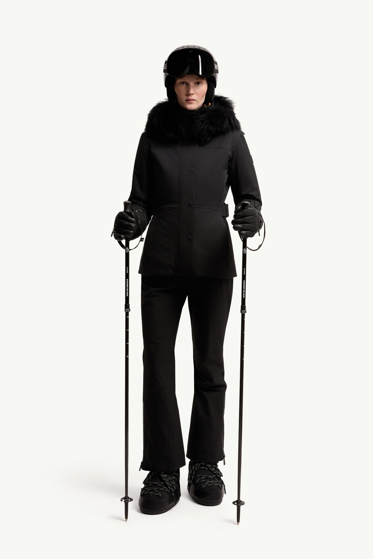 Chaqueta de esquí acolchada con capucha Loira Mujer Negro Moncler 0