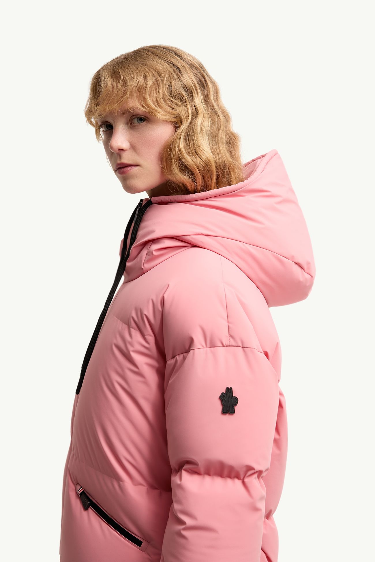 Allesaz Hooded Insulated Ski Jacket Women Pink Moncler 1