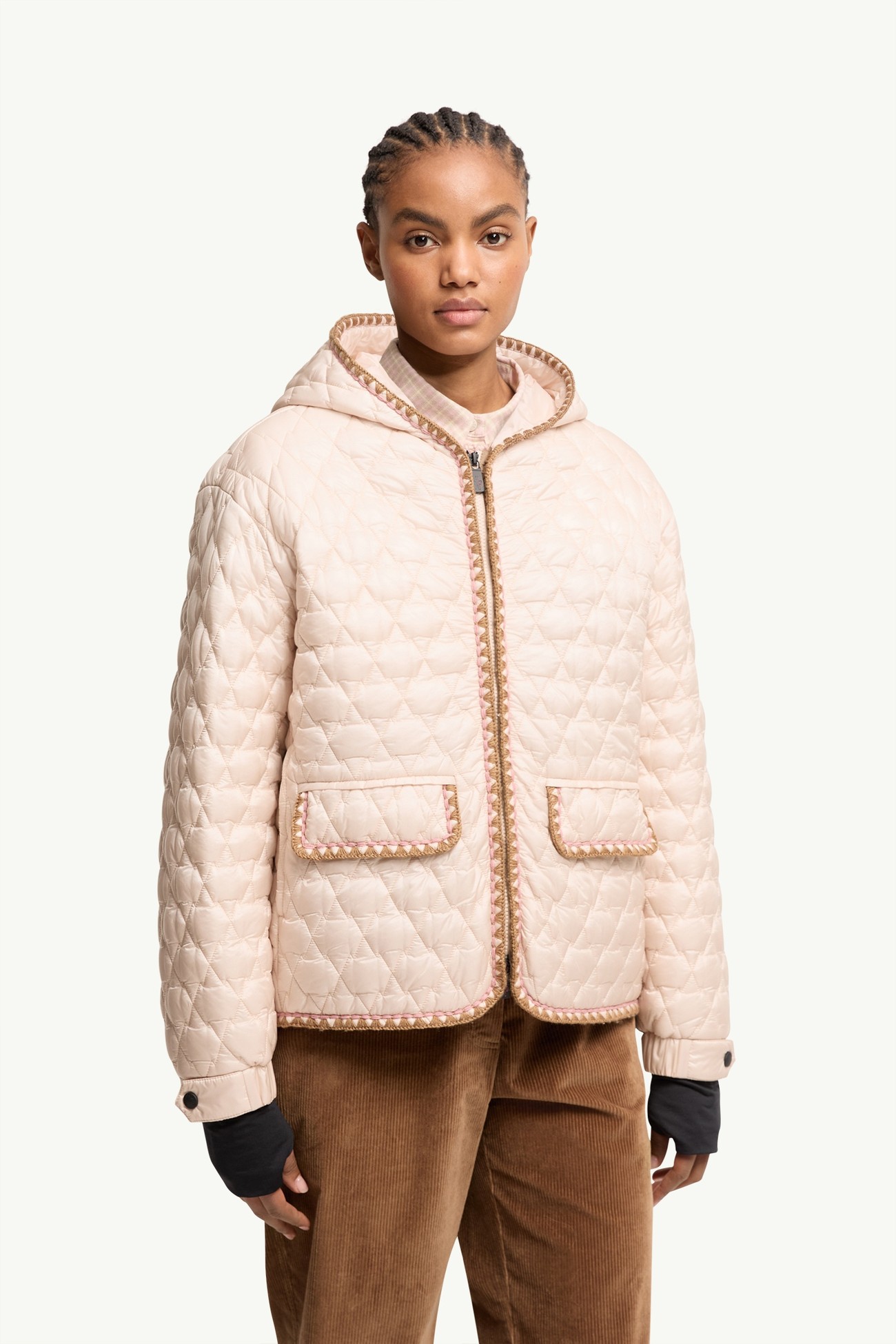 Valfassa 마운틴 퀼팅 후드 쇼트 다운 재킷 여성 라이트 핑크 Moncler 3