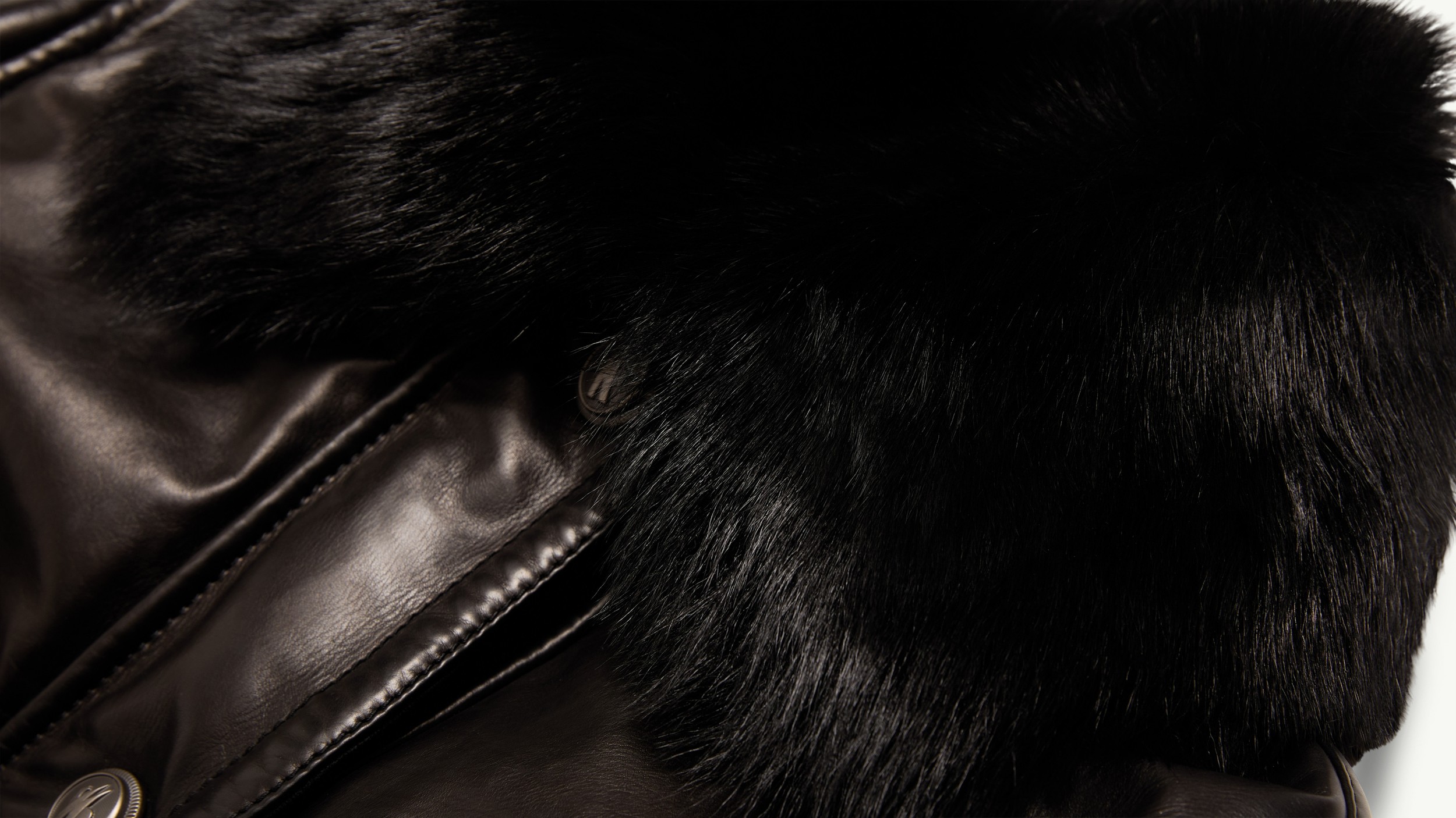 Slide 2 - Shearling Raffinato