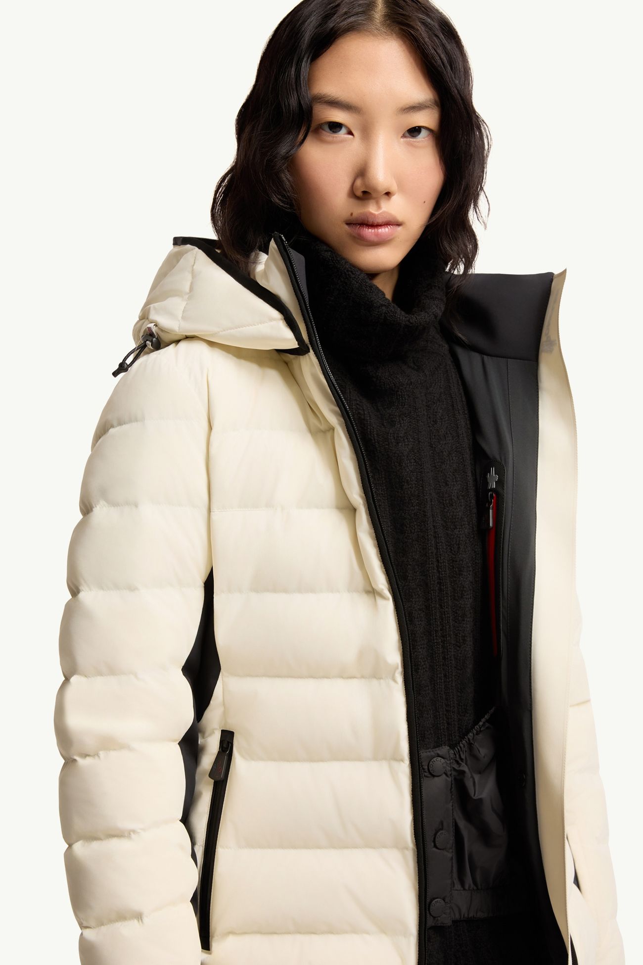 Plumífero de esquí con capucha Lamouras Mujer Blanco Marfil Moncler 5