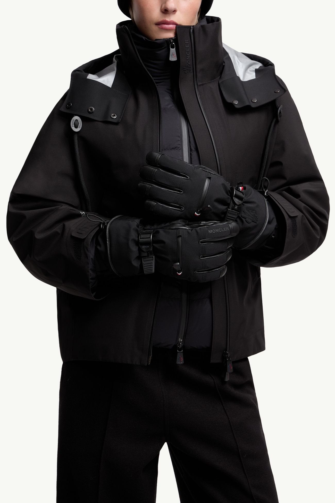 Gants matelassés Femmes Noir Moncler 1