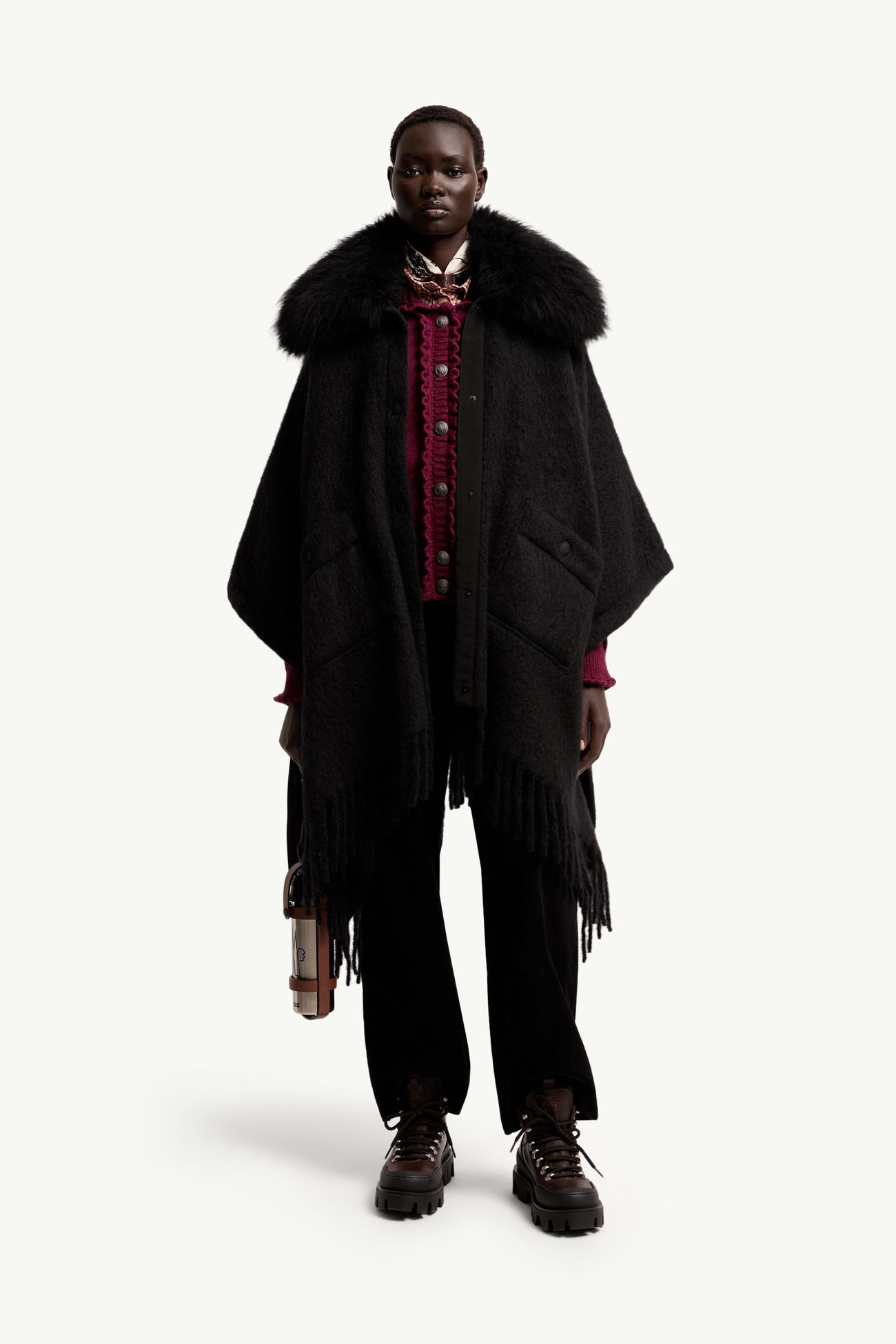 Capa de mezcla de mohair, alpaca y lana, cuello de lana de oveja joven Mujer Negro Moncler 0