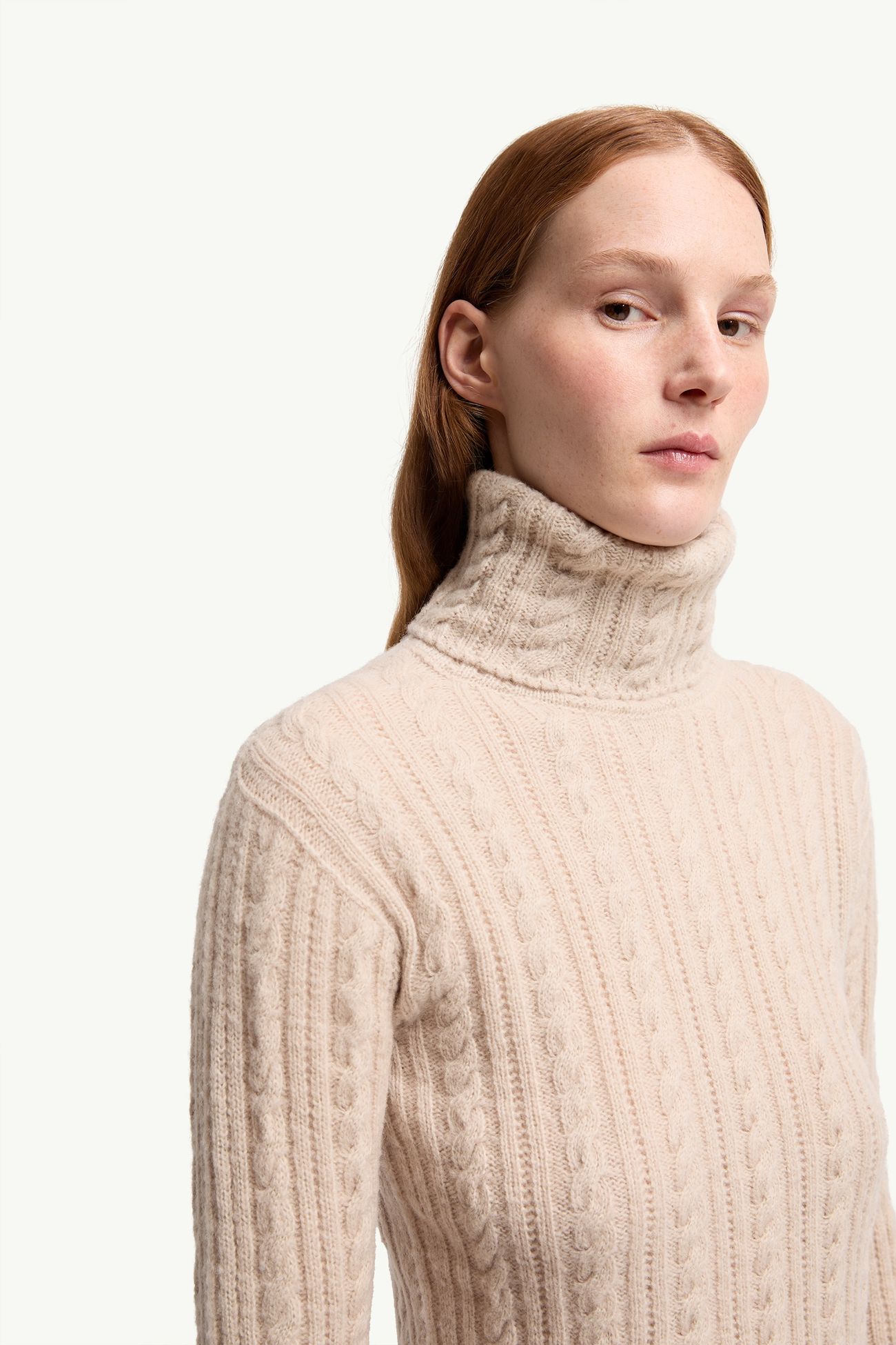 Pull à col roulé en laine mélangée à maille torsadée Femmes Beige Clair Moncler 6
