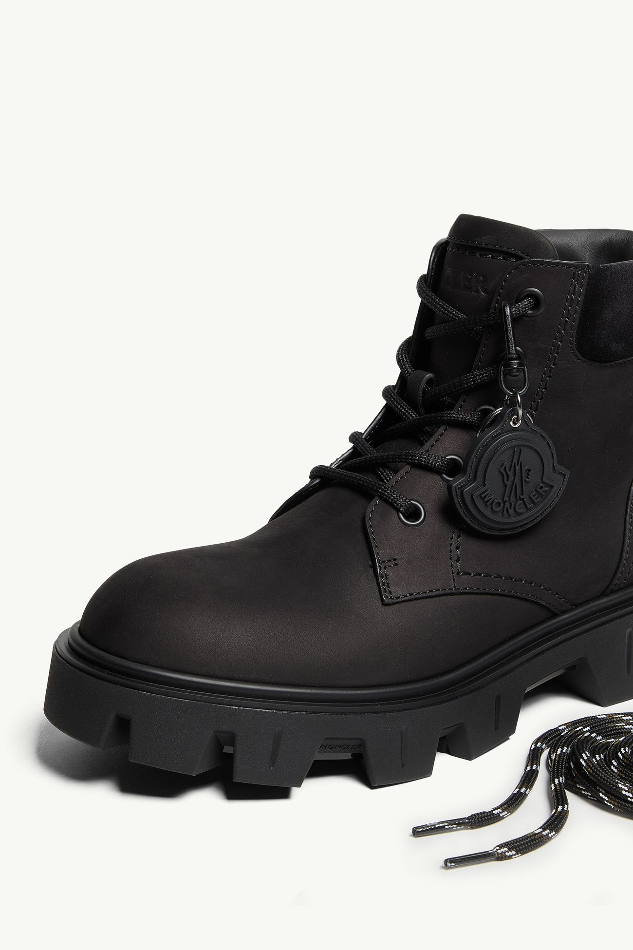 Peak City磨絨革和麂皮及踝短靴 男士 黑色 Moncler 6