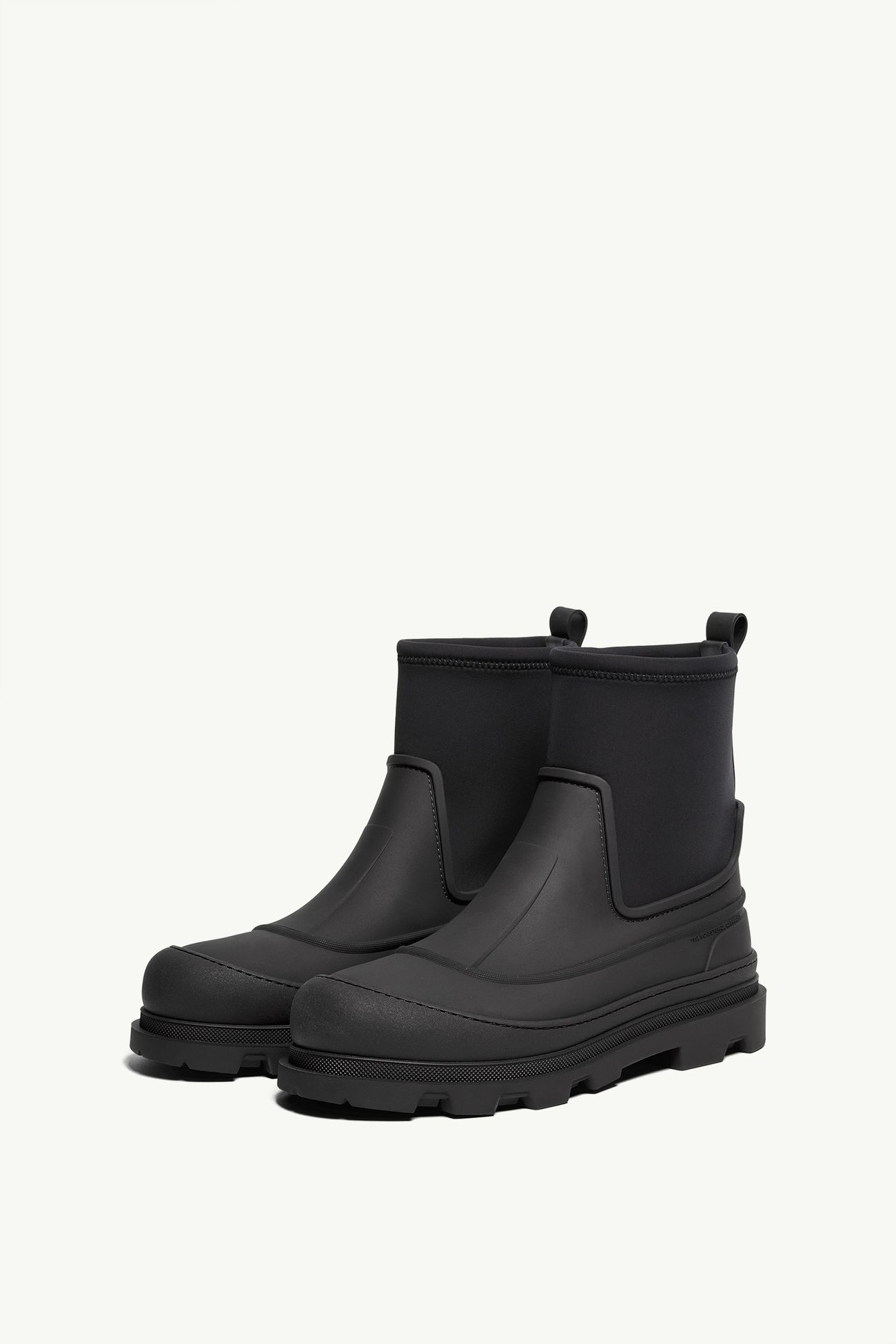 Vera Pulse Ankle Boots Men Black Moncler 3