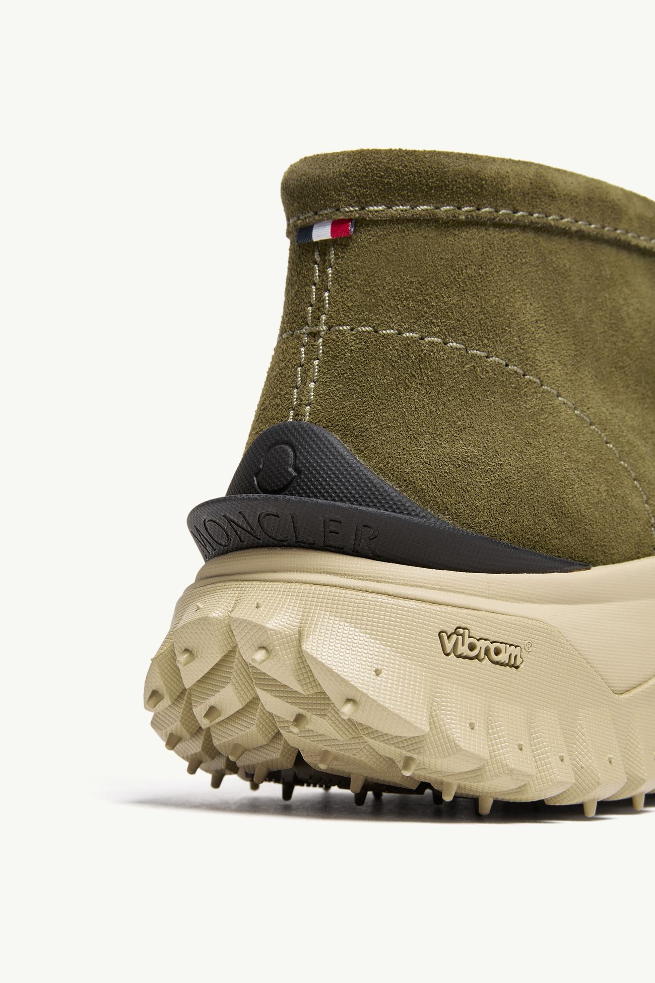 Moncler + Clarks Originals Trailgrip Wallabee GTX 스웨이드 부츠 남성 올리브 그린 Moncler 7