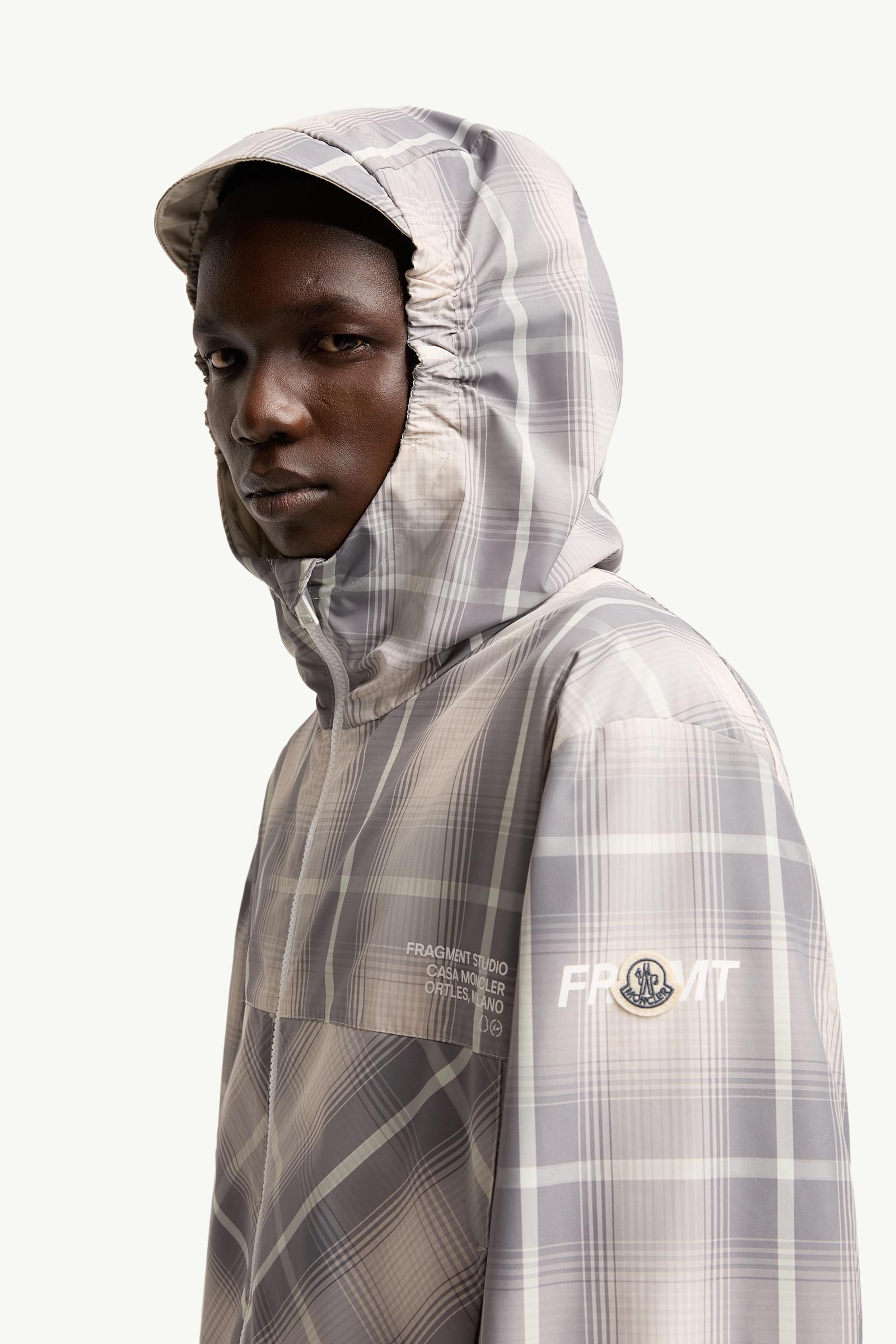 ホワイト & グレー Moncler x Fragment Jitsuyō ウインドブレーカー