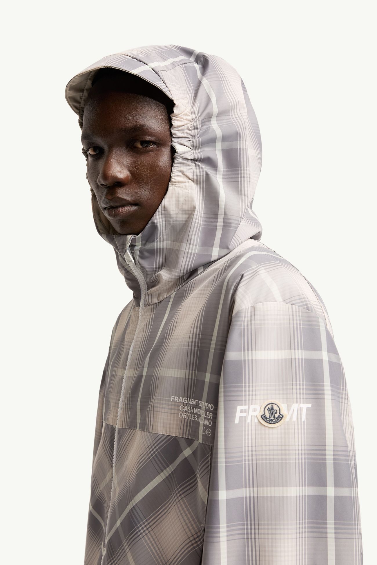 Moncler x Fragment Jitsuyō ウインドブレーカー メンズ ホワイト & グレー Moncler 1