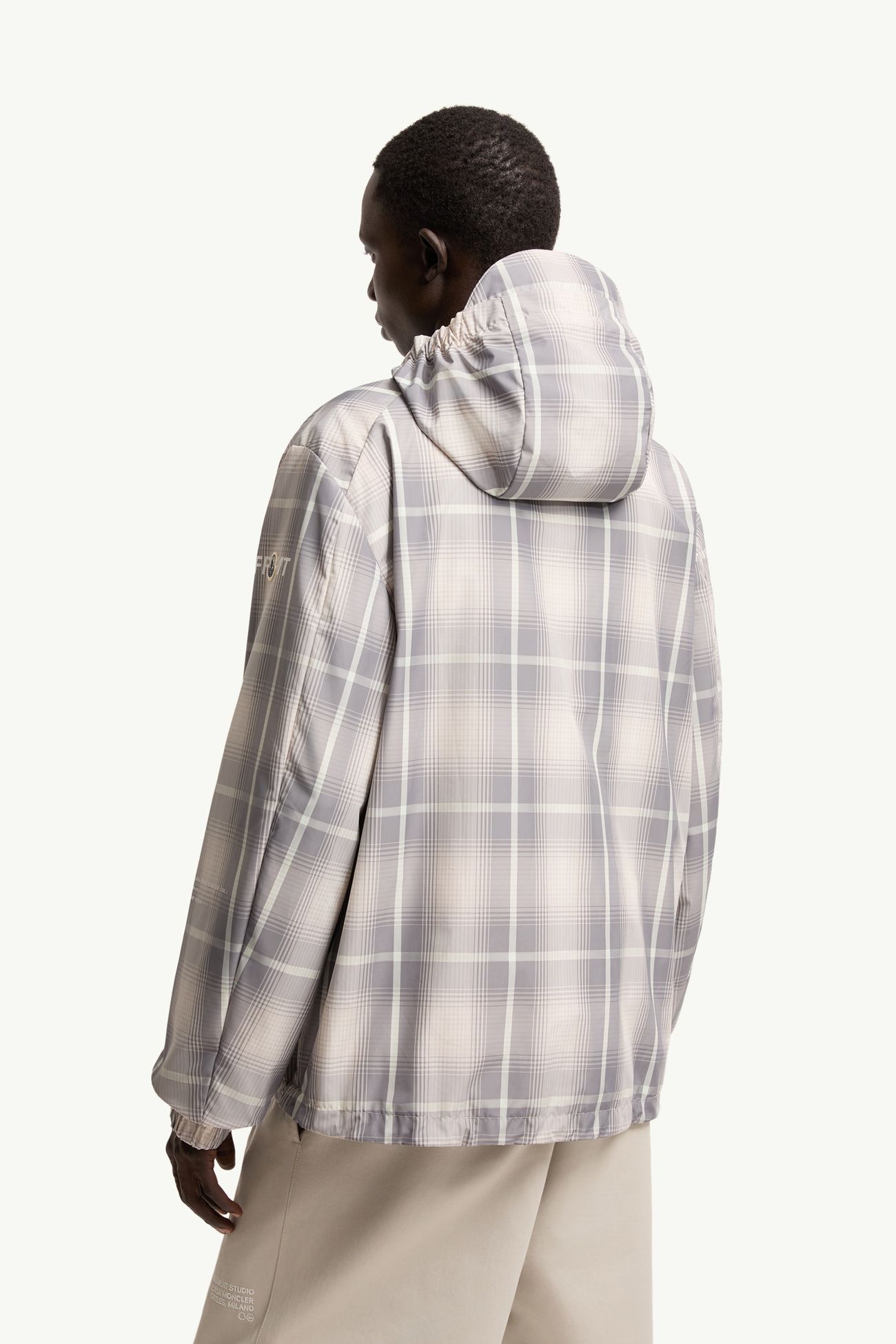 Moncler x Fragment Jitsuyō ウインドブレーカー メンズ ホワイト & グレー Moncler 4