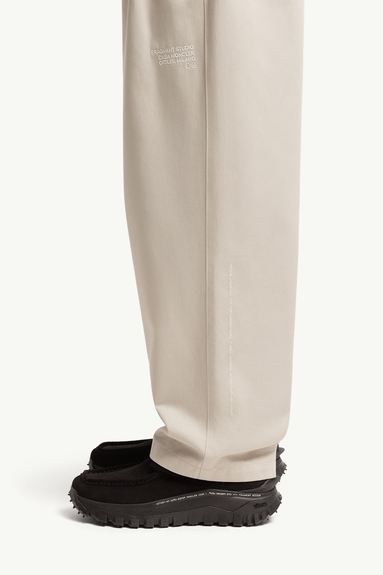 Moncler x Fragment パンツ メンズ ライトグレー Moncler 1
