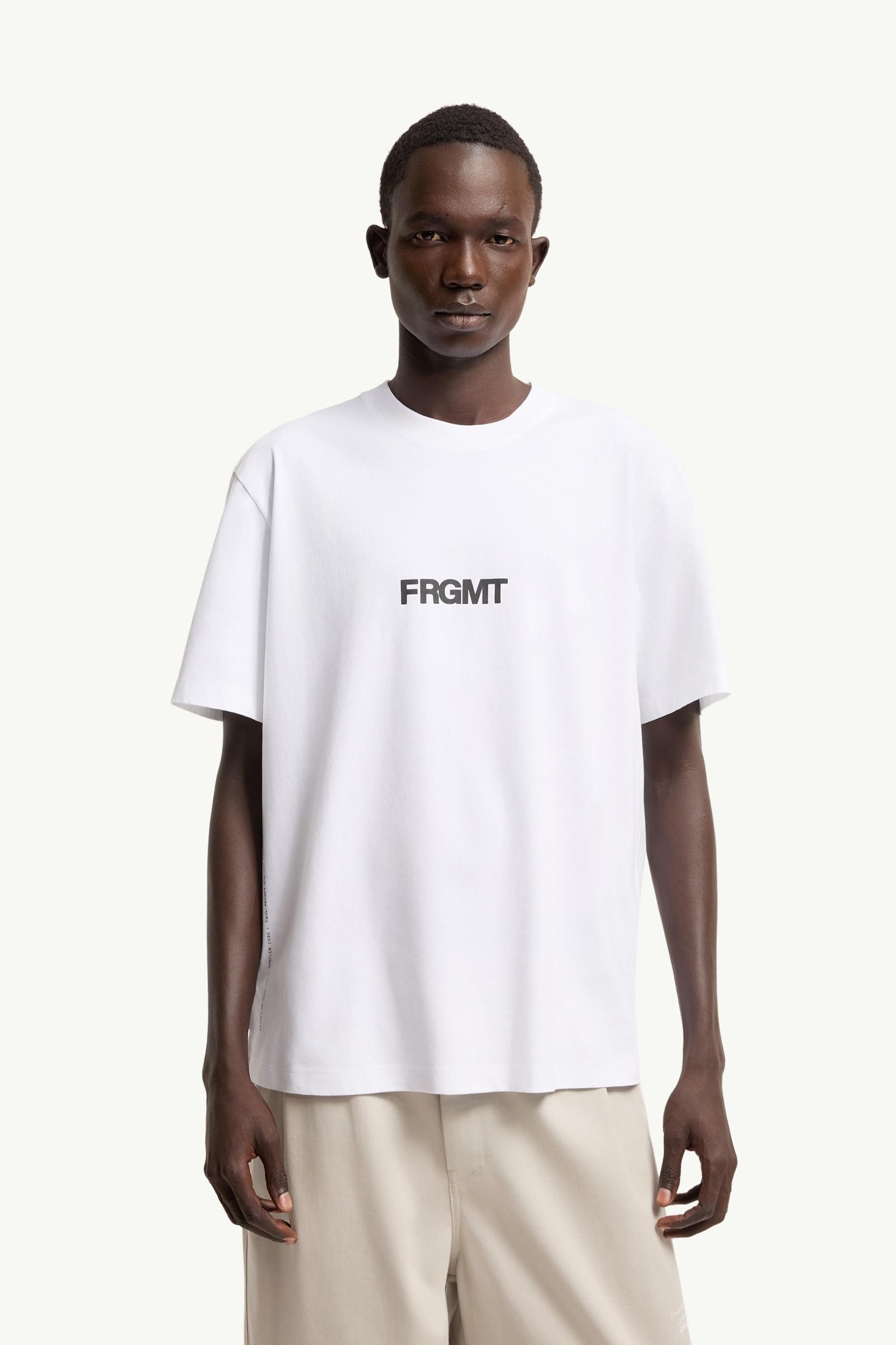 ホワイト Moncler x Fragment Tシャツ : Moncler x FRGMT 向けの