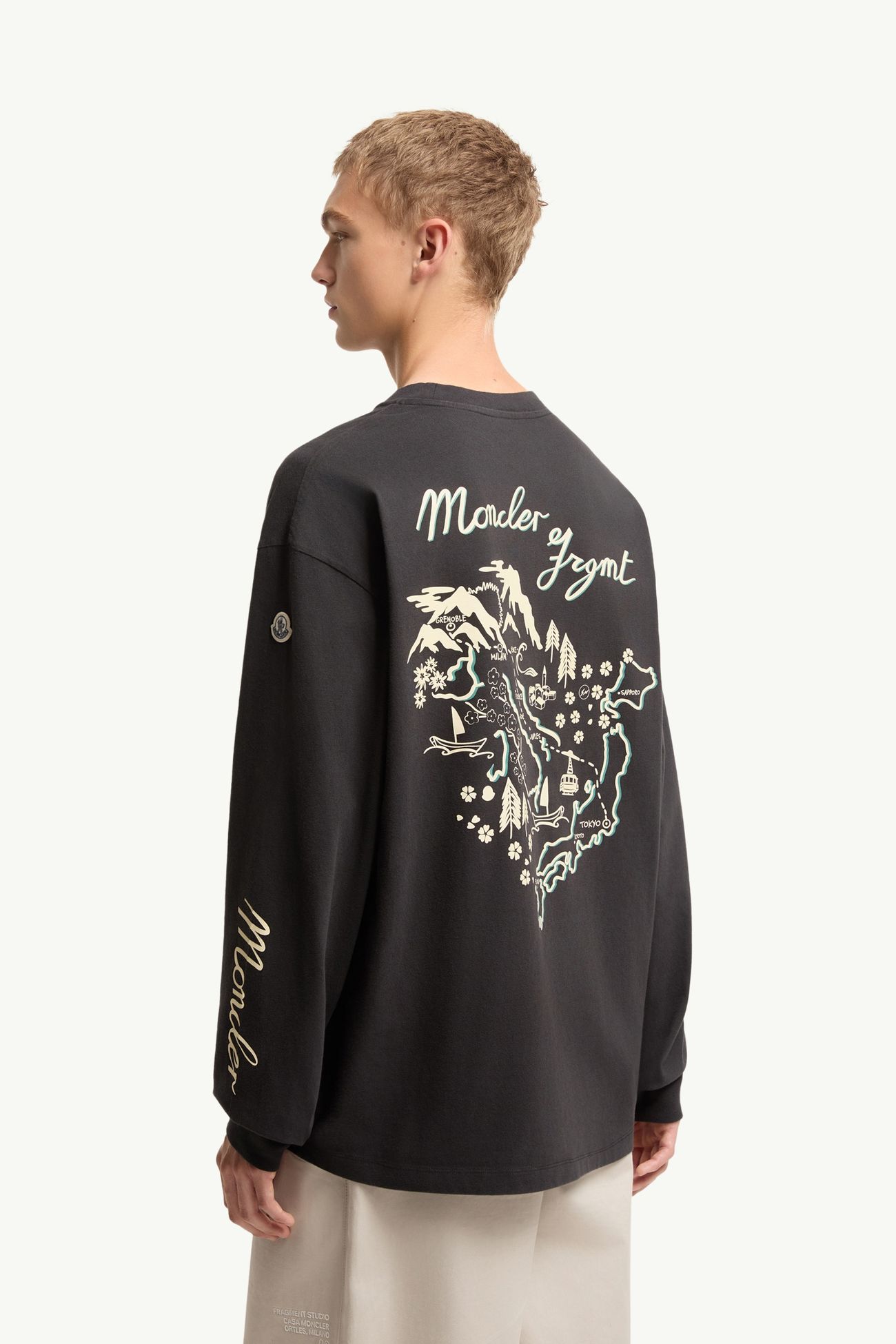 Moncler x Fragment Tシャツ メンズ ブラック Moncler 4