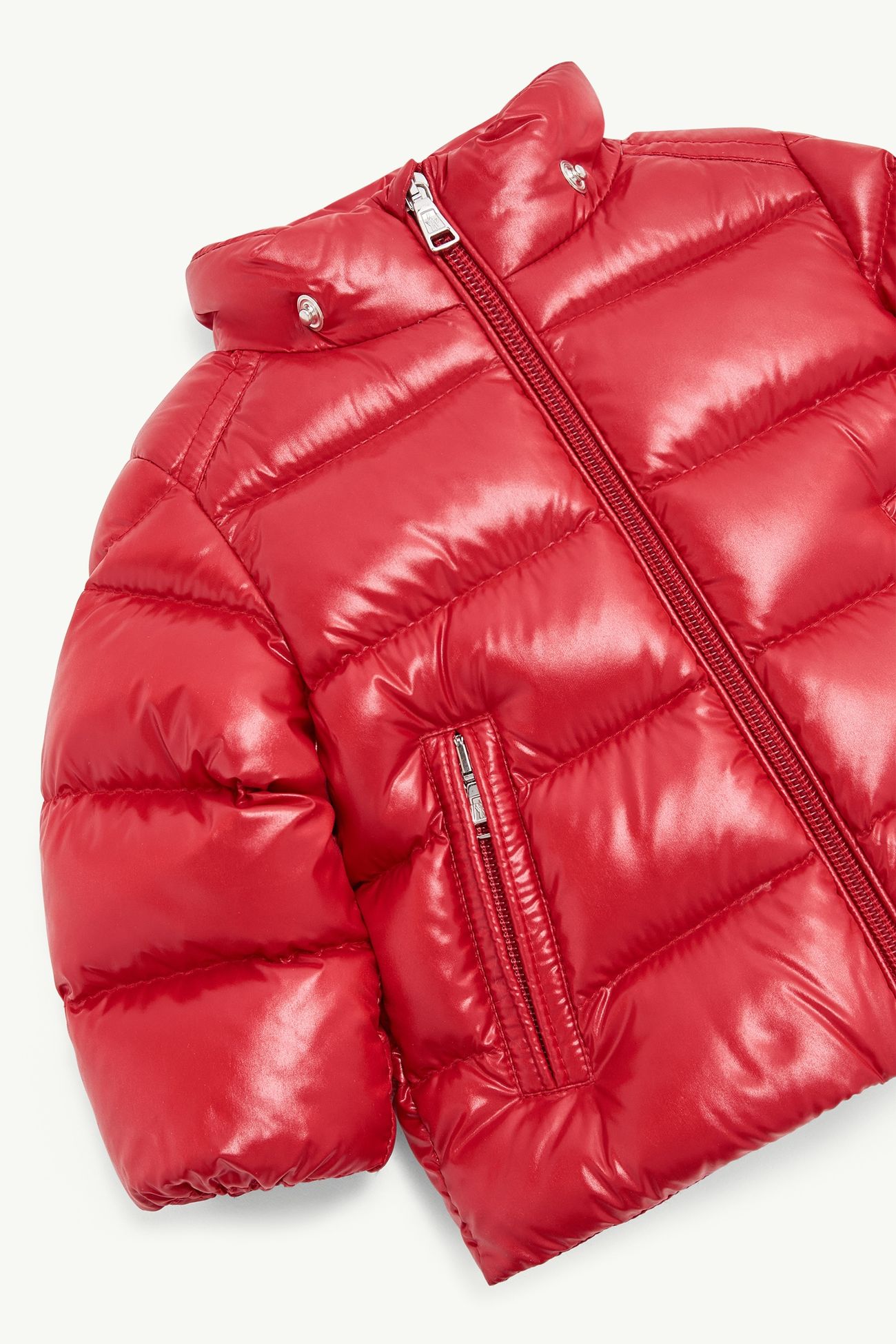 Piumino corto Moncler Maya con cappuccio Bambino Rosso Brillante Moncler 4