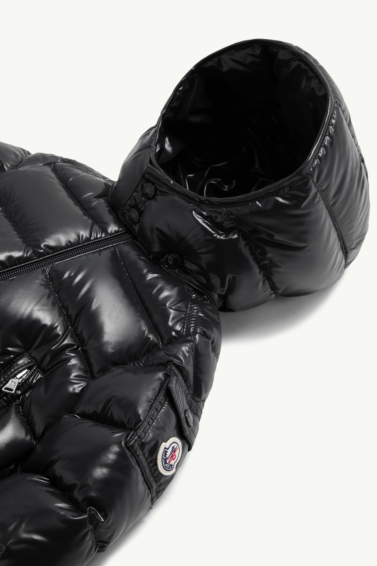Moncler Maya kurze Daunenjacke mit Kapuze Genderneutral Schwarz Moncler 1