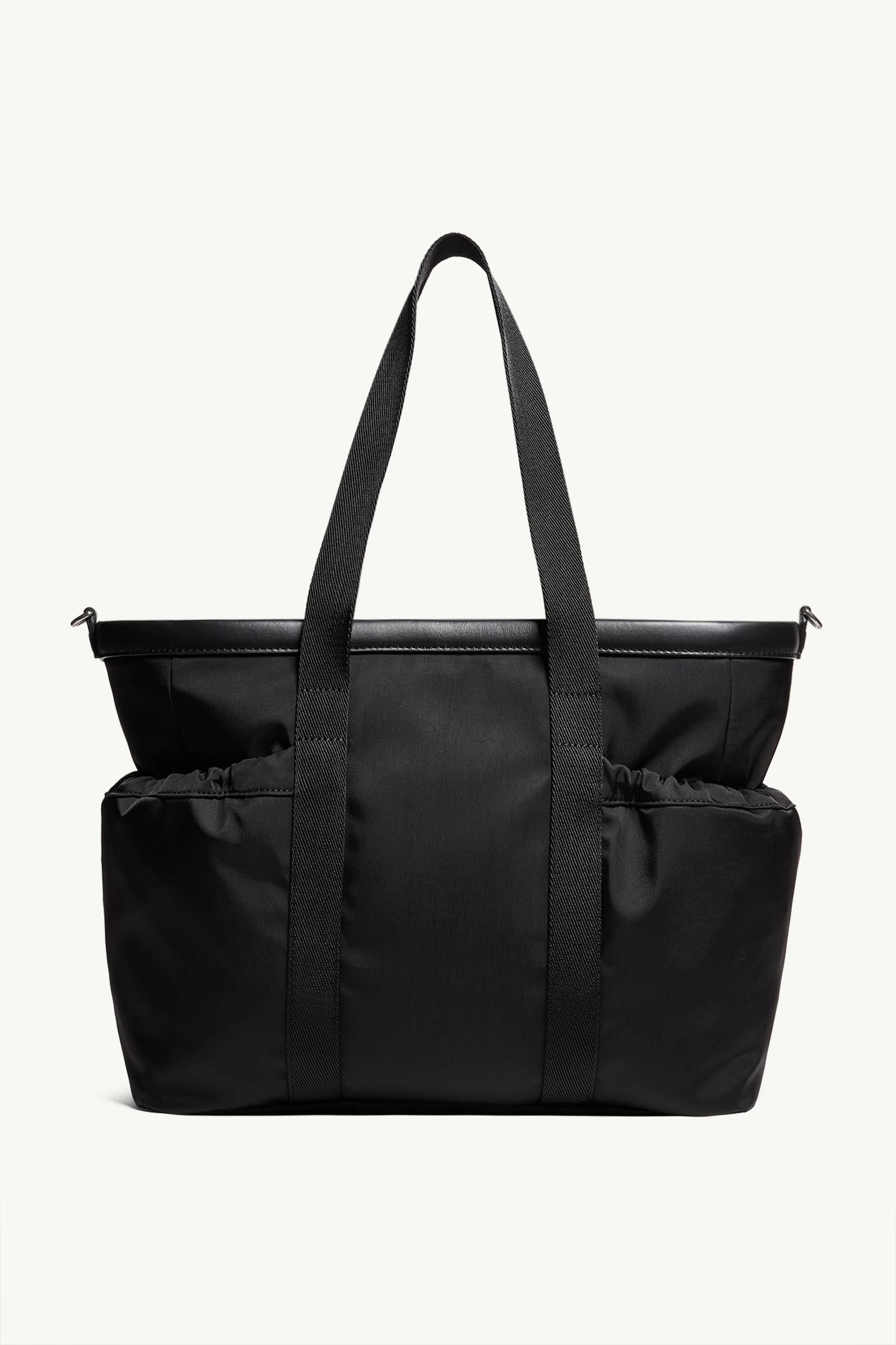 MONCLER ブラック マザーズバッグ Black Nylon Diaper Bag - Accessories for Children | Moncler US