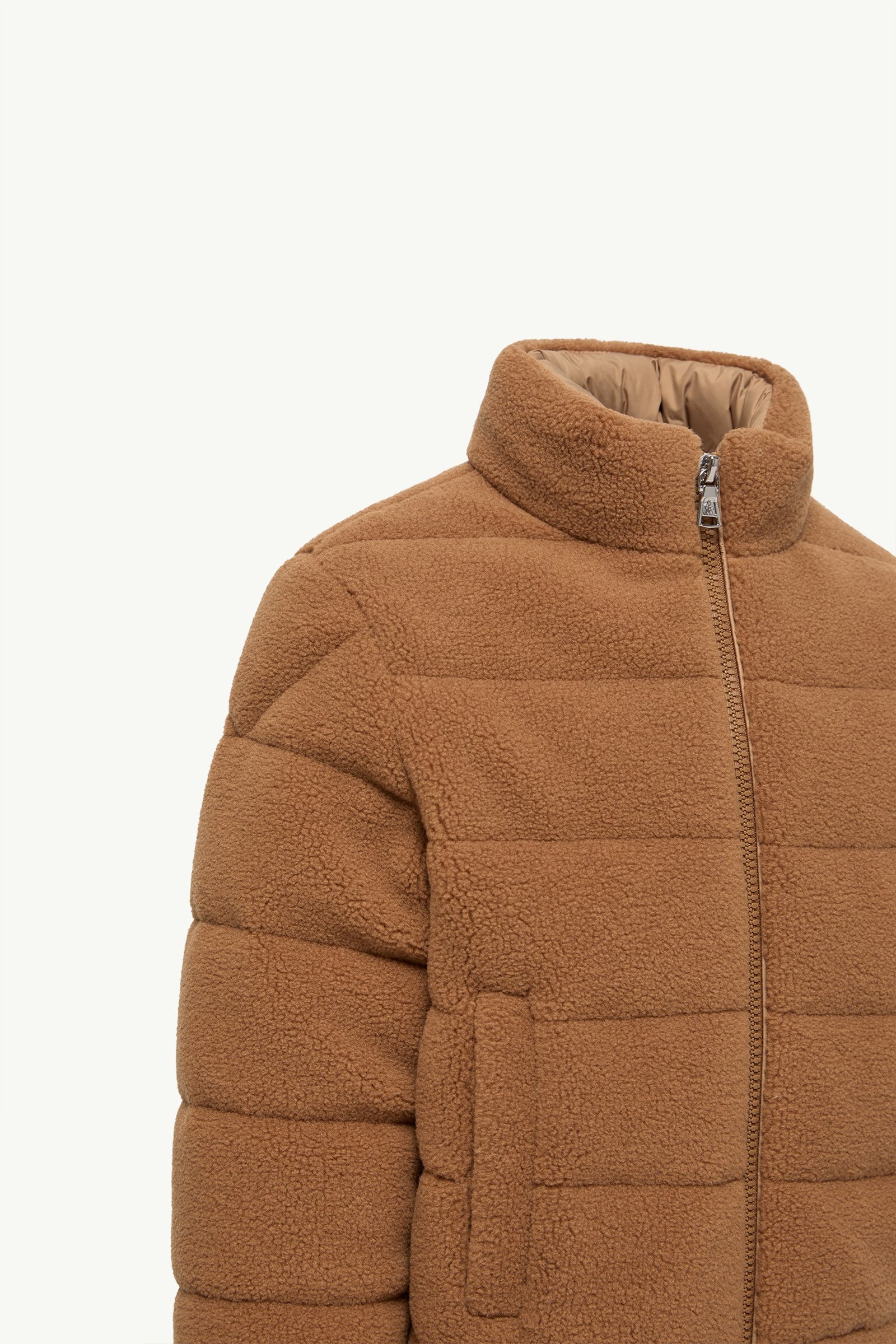 MONCLER ブラウン キャメル キルティング ダウンジャケット ショート