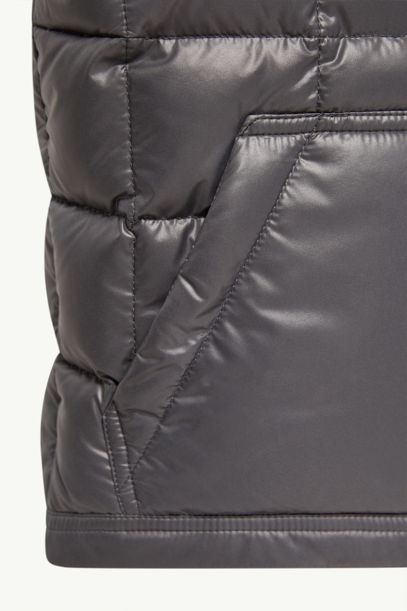 Keir quadratisch gesteppte Daunenweste Jungen Dunkelgrau Moncler 3