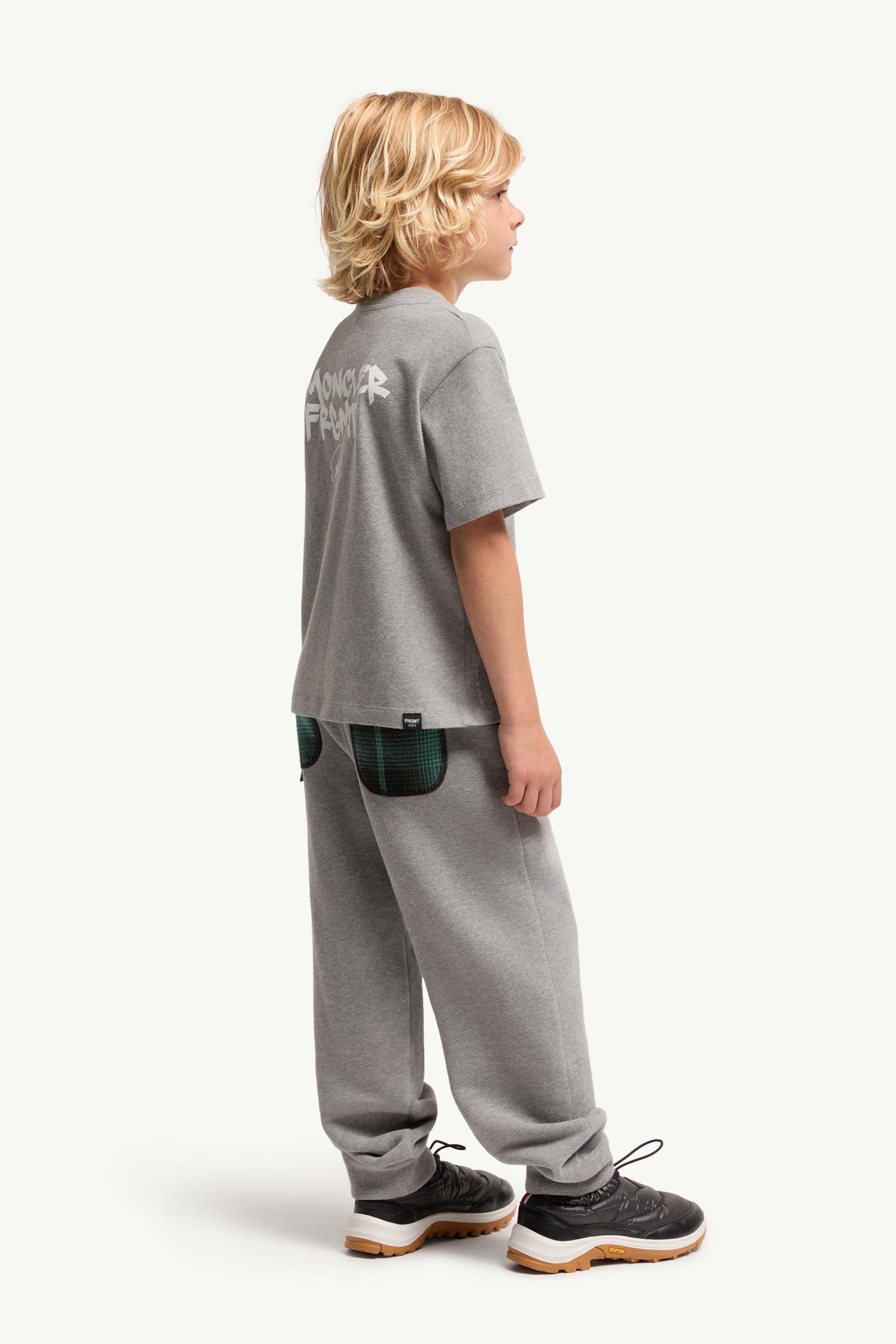 グレー Moncler x FRGMTmini Tシャツ : Moncler x FRGMT 向けの