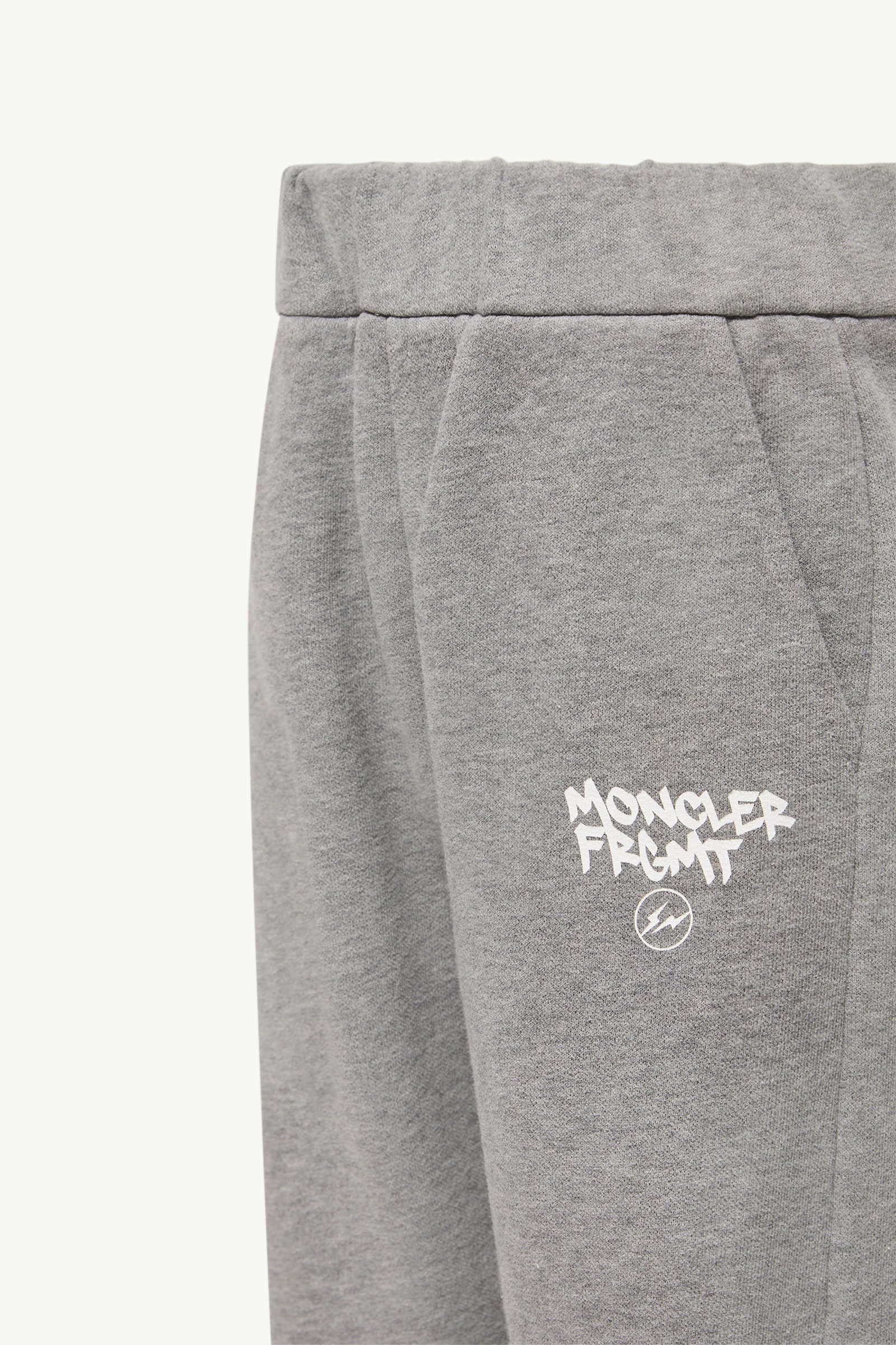 グレー Moncler x FRGMTmini スウェットパンツ : Moncler x FRGMT 向け