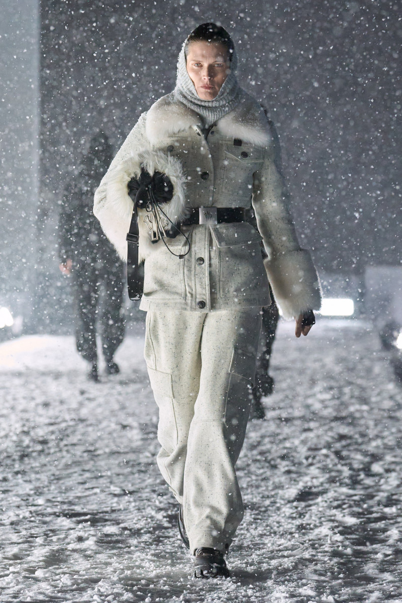 Moncler Grenoble Herbst/Winter 2025 Show Mit Sport- Und Bergbekleidung