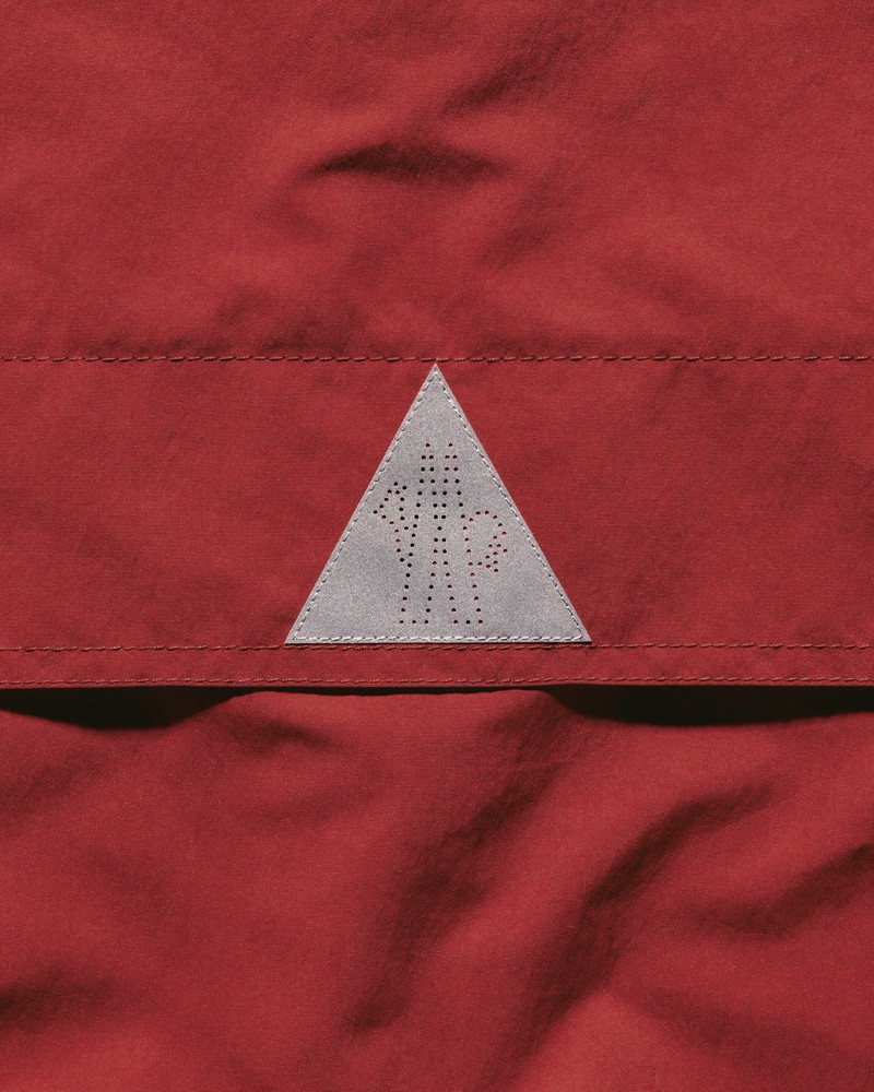 Moncler Grenoble 輕盈疊穿系列